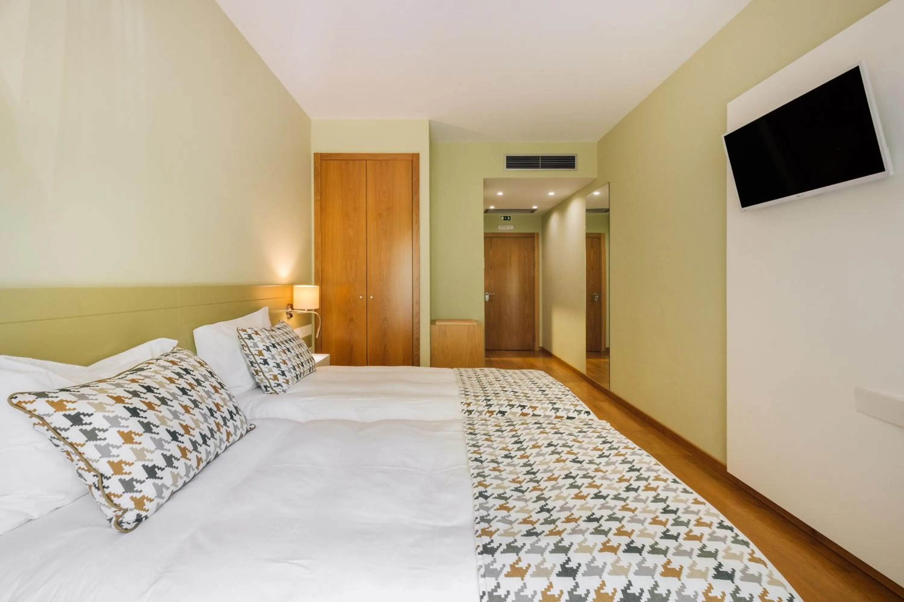 Bed in Alva Valley Hotel