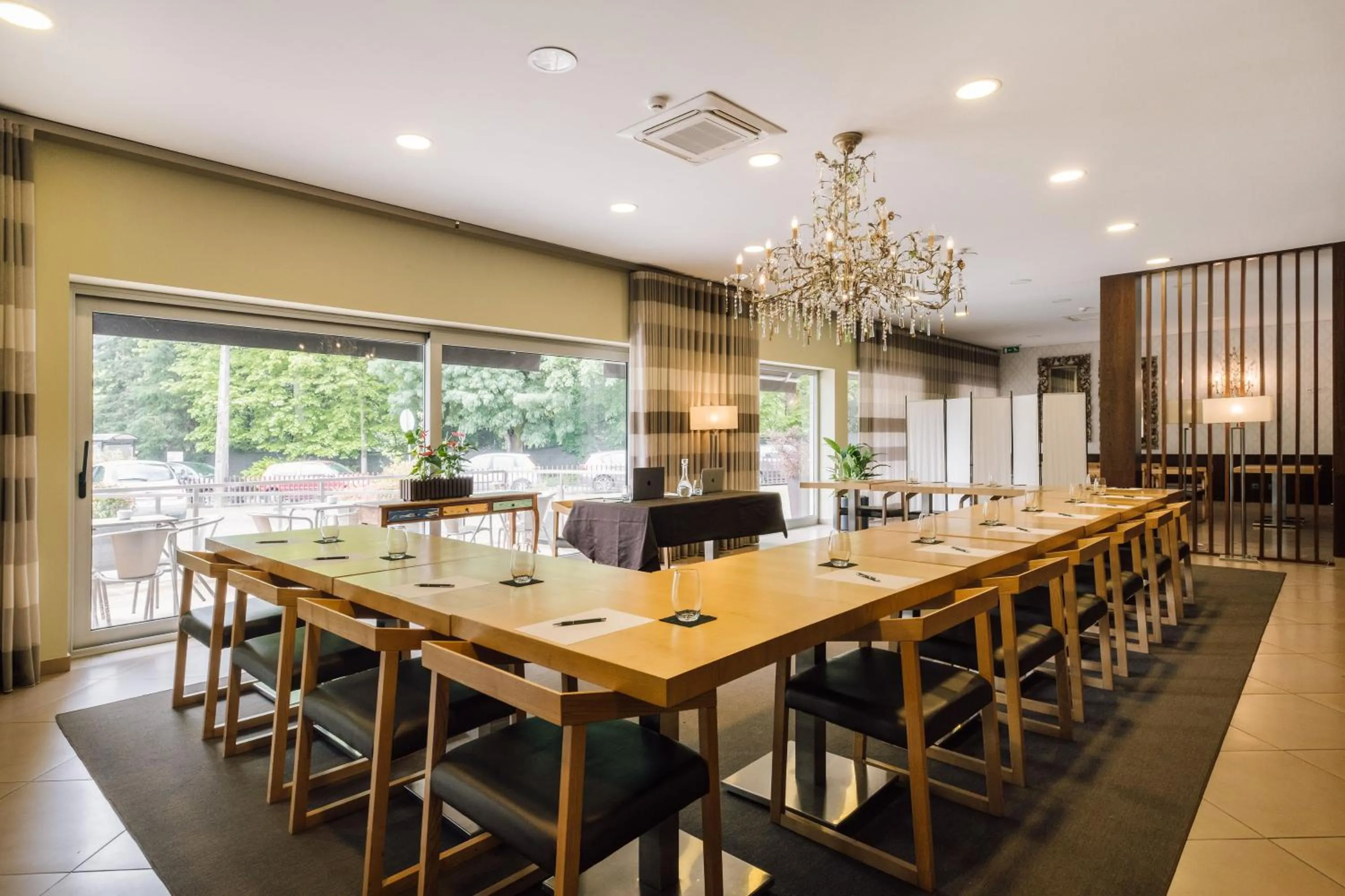 Banquet/Function facilities in Alva Valley Hotel