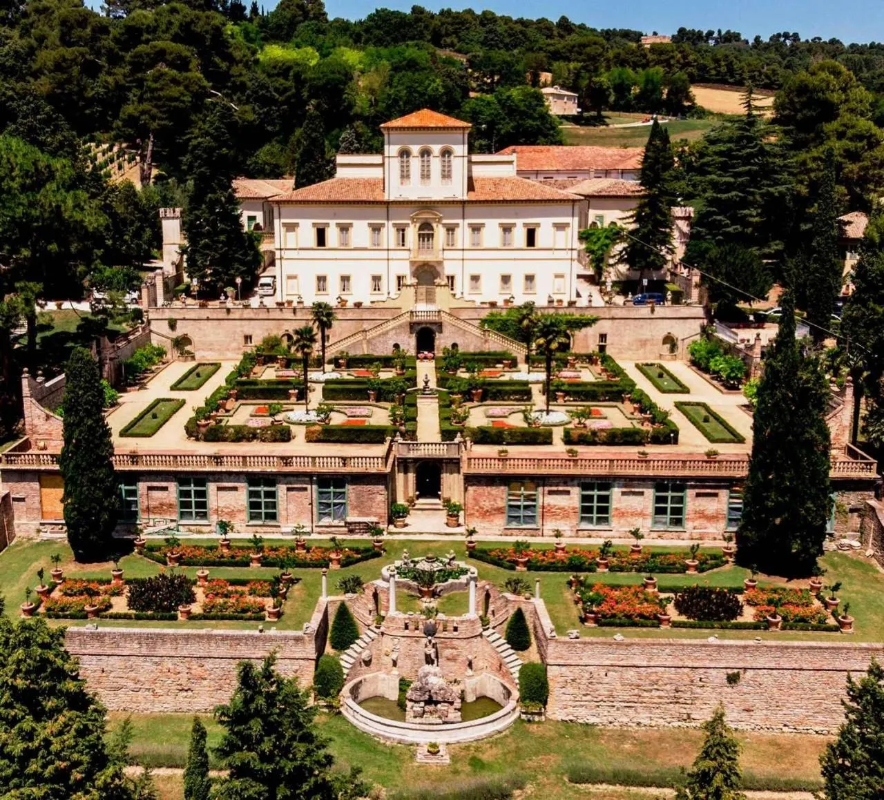 Landmark view in Maison Mare & Monti