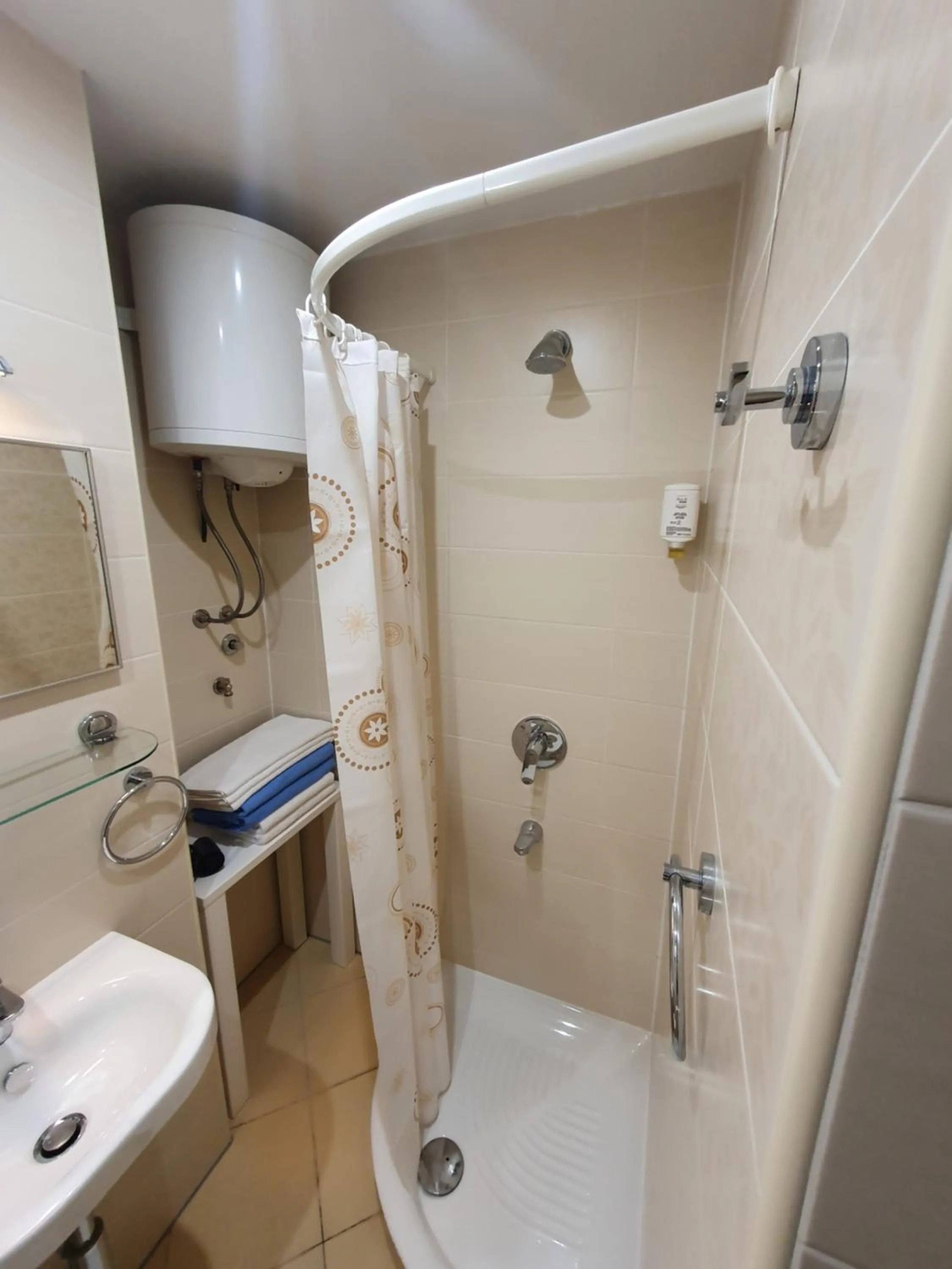 Bathroom in Janja Apartment