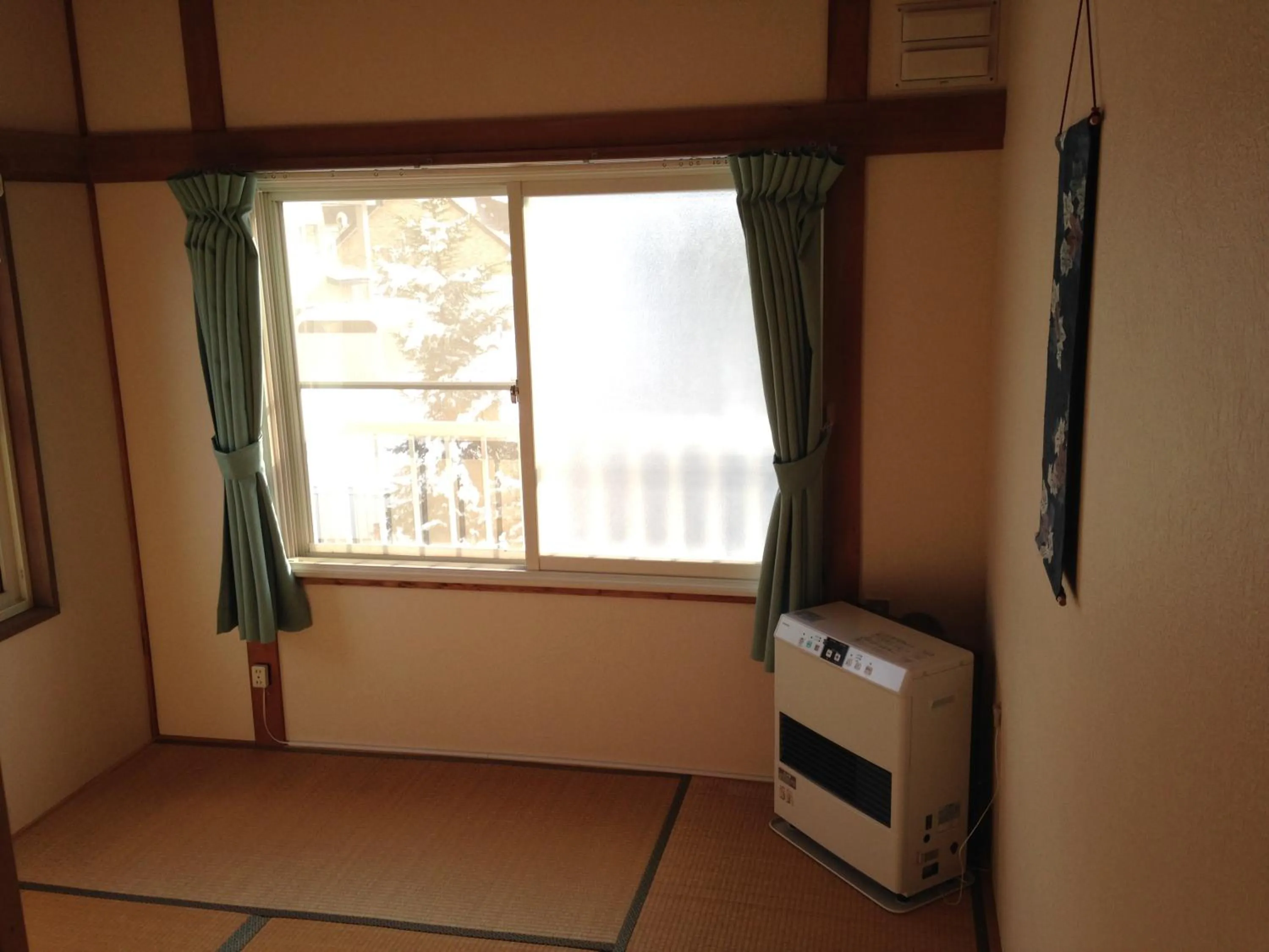 Photo of the whole room in Koukaso