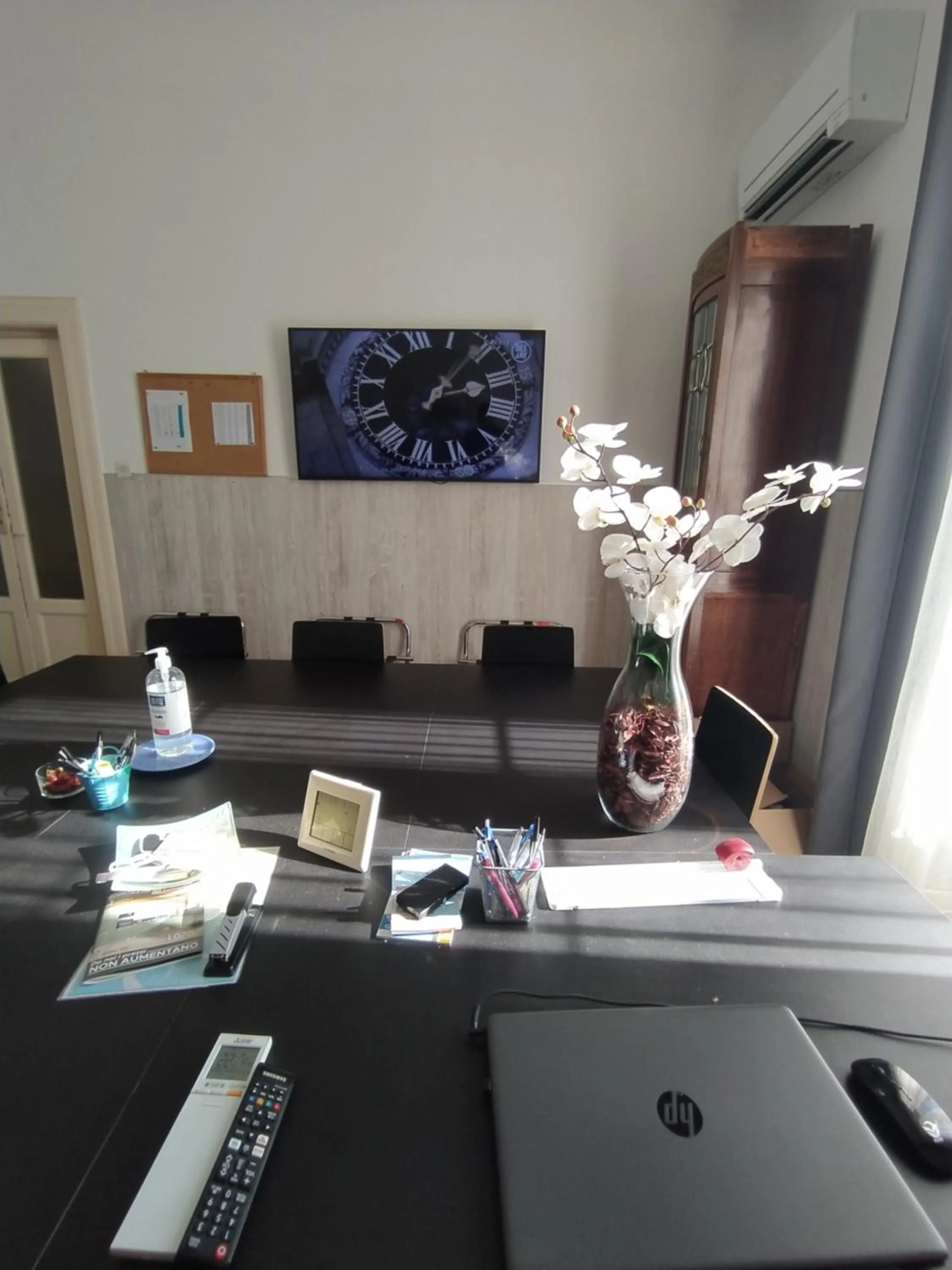 Business facilities in Domus Nikolai