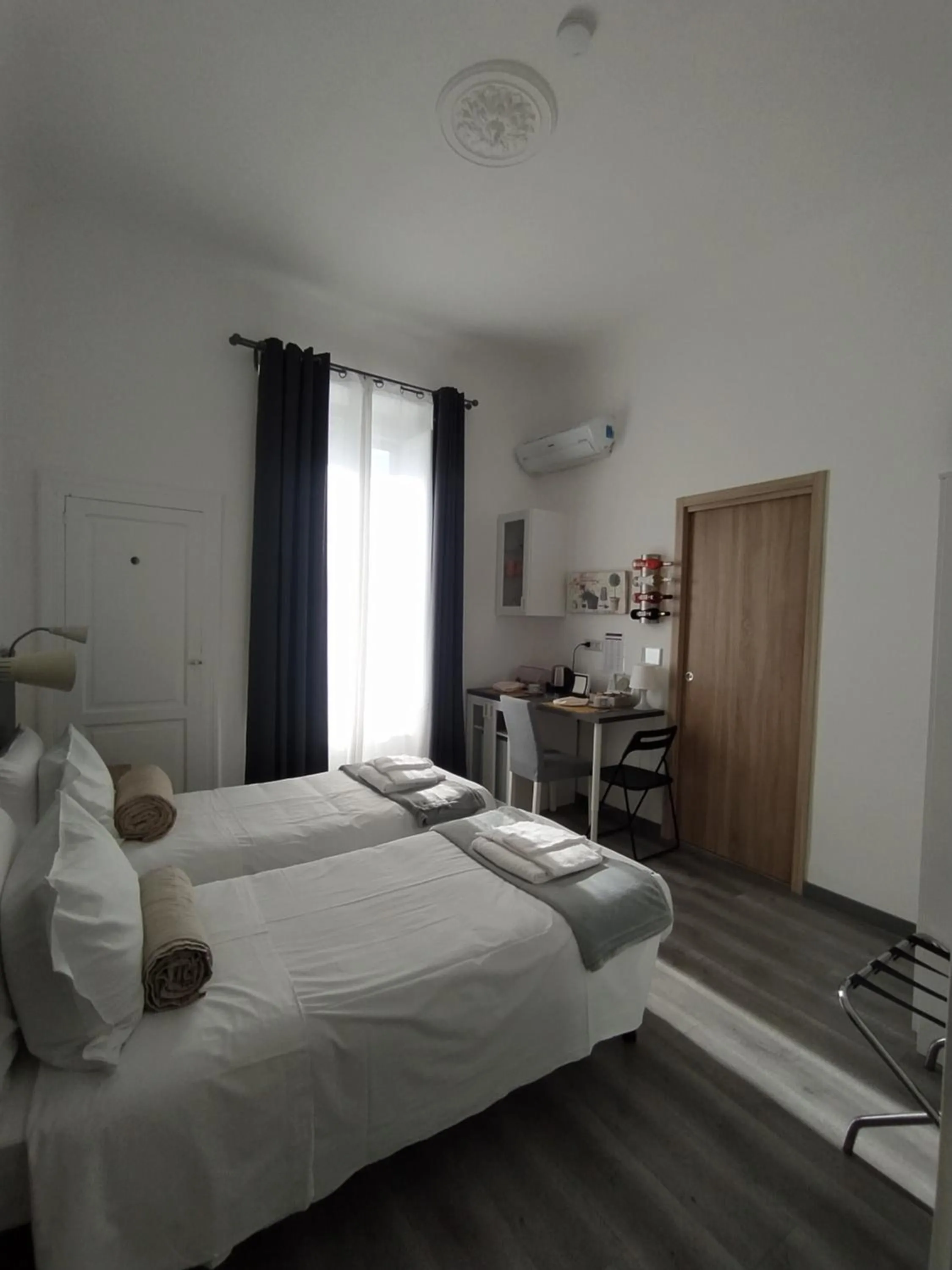 Coffee/tea facilities, Bed in Domus Nikolai