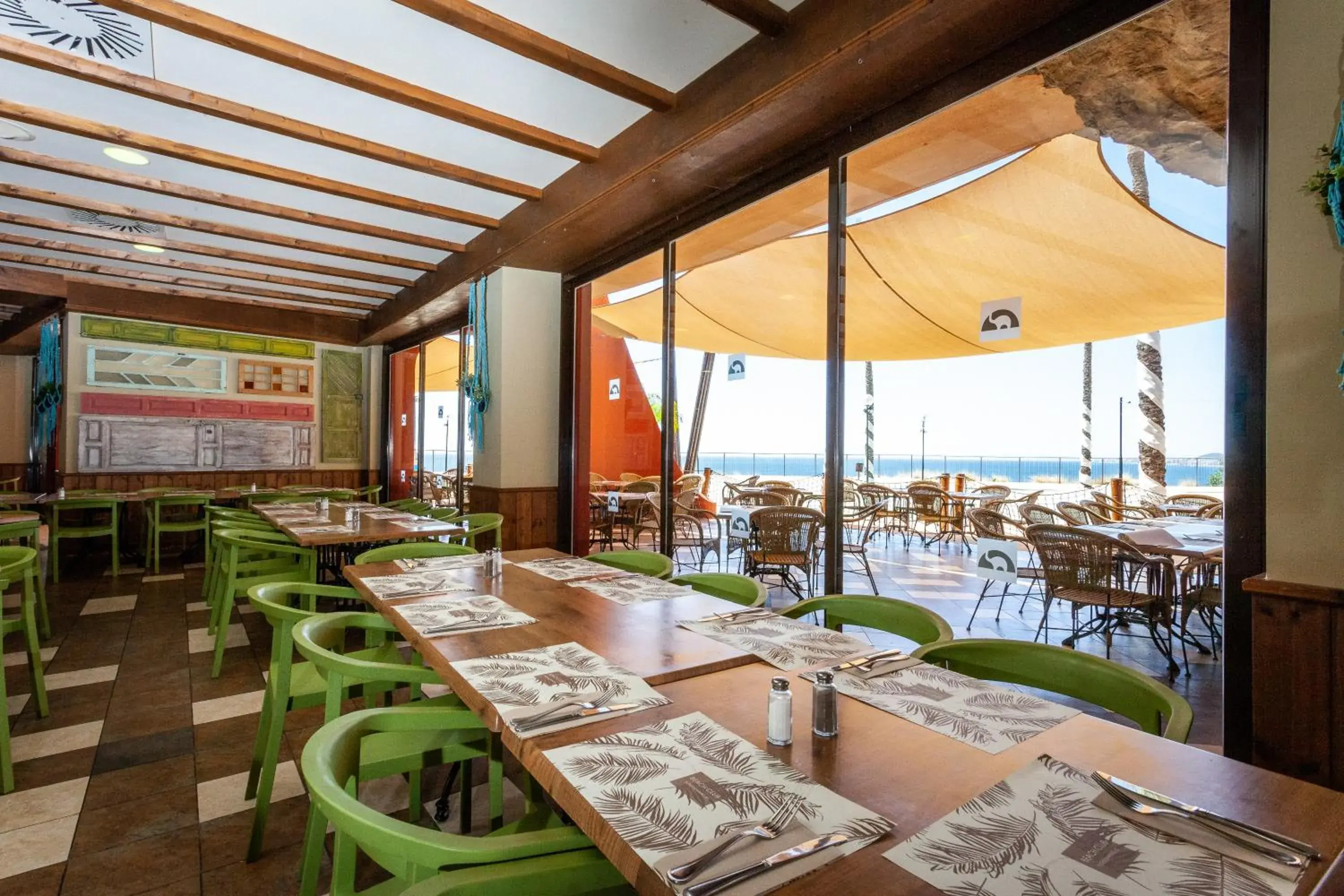 Restaurant/places to eat in Holiday World Resort Restaurant/places to eat in Holiday World Resort