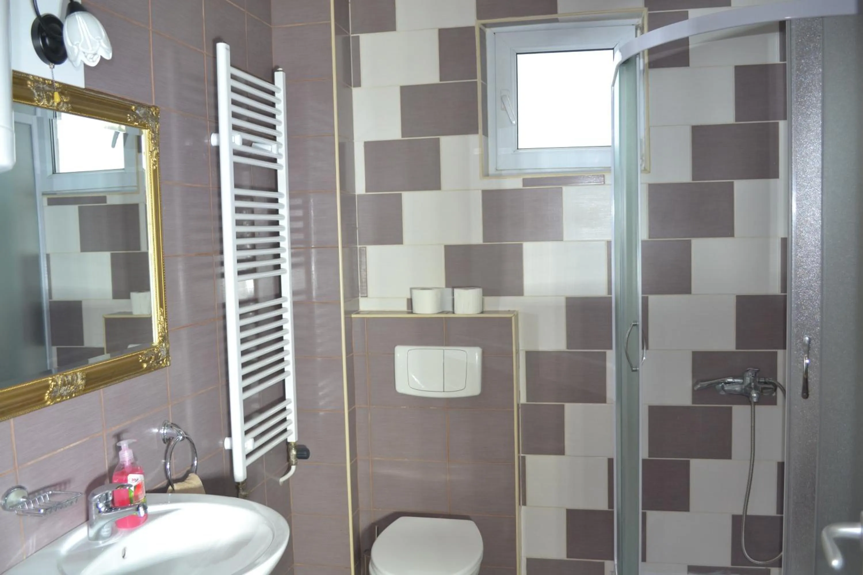 Property building in Airport Apartments