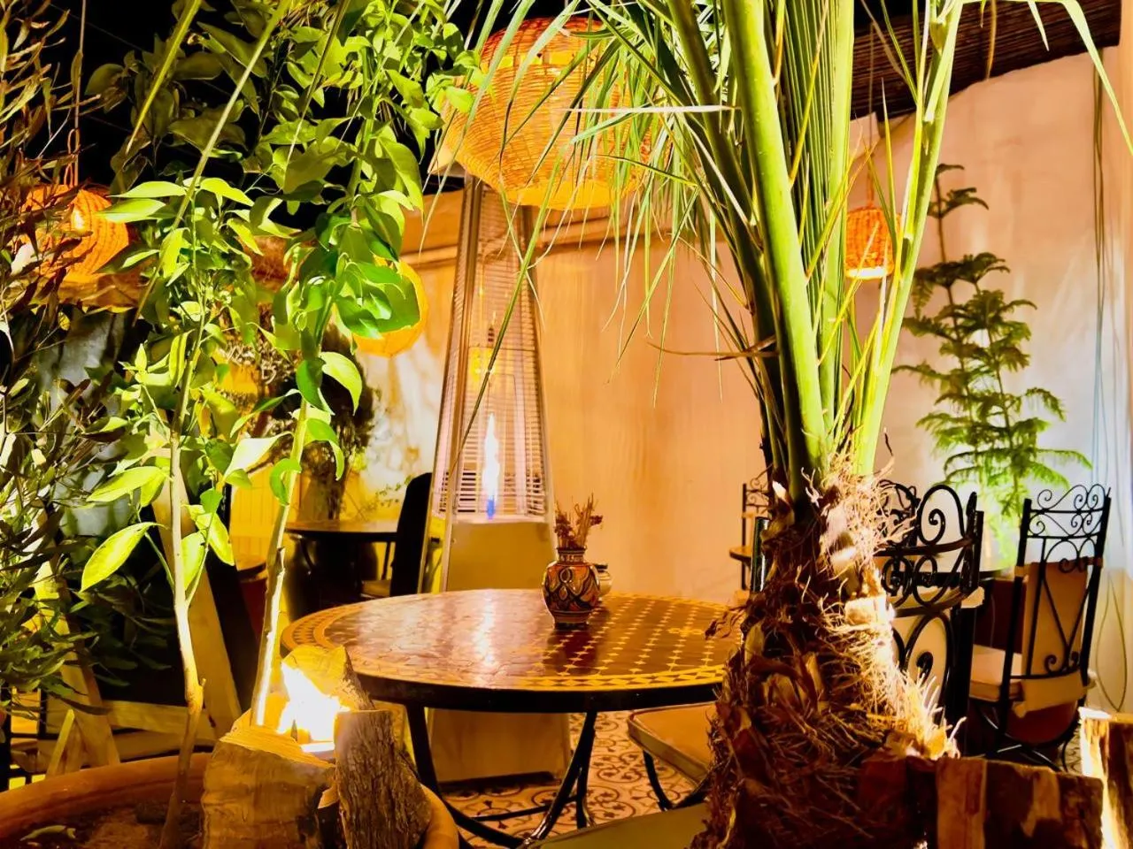 Restaurant/places to eat in Riad Argan