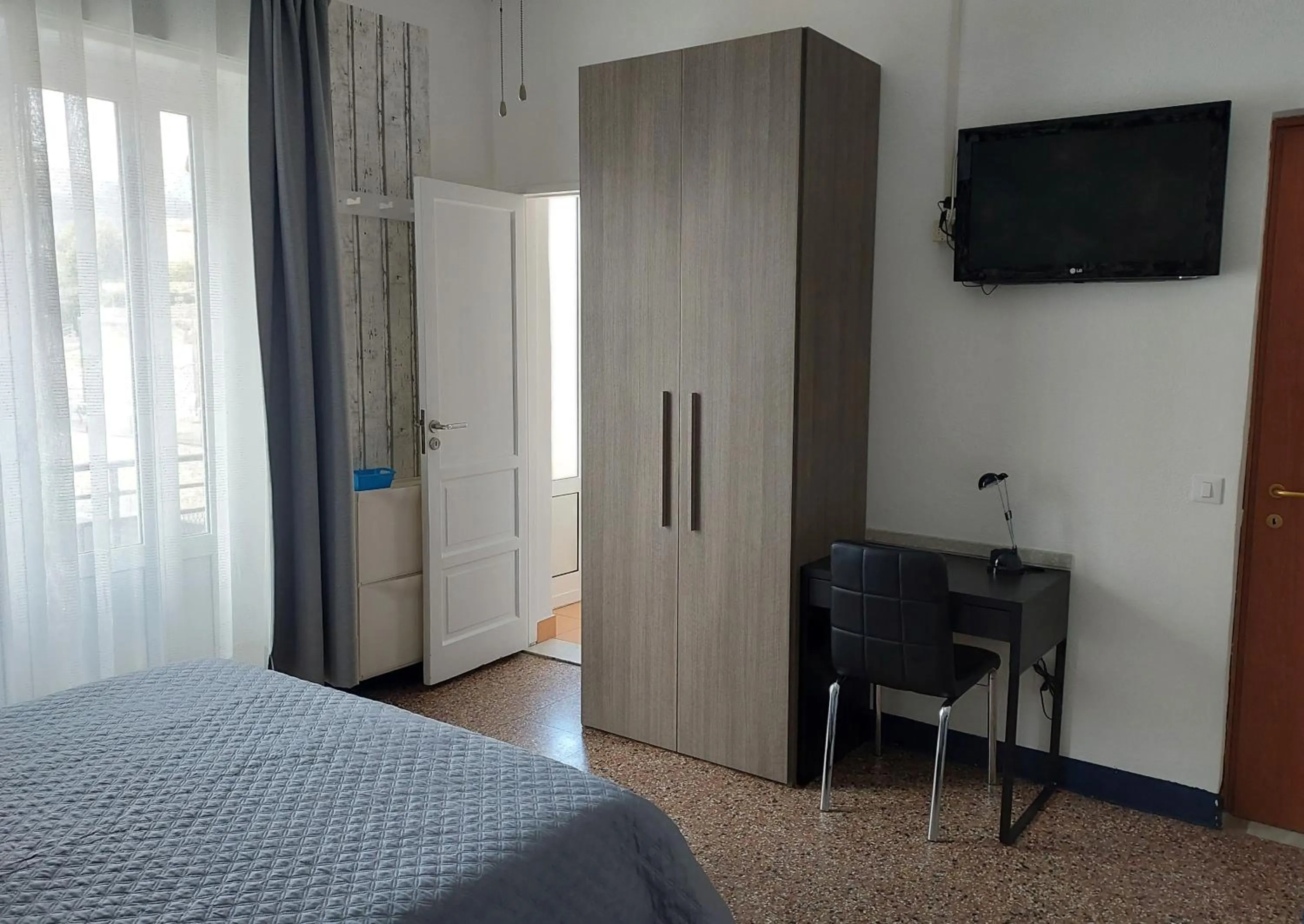 hair dresser in Villa La Lanterna