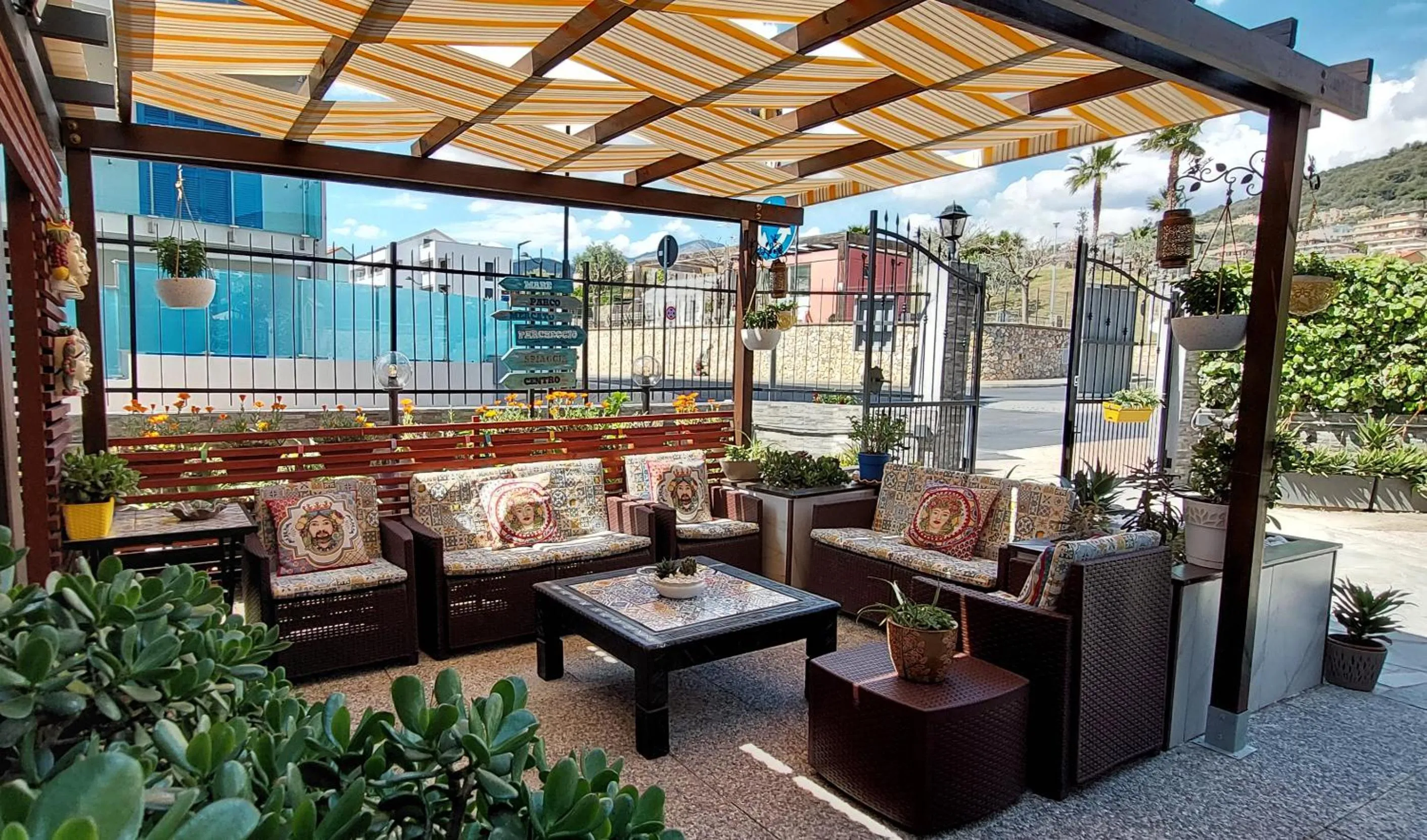 Garden view in Villa La Lanterna