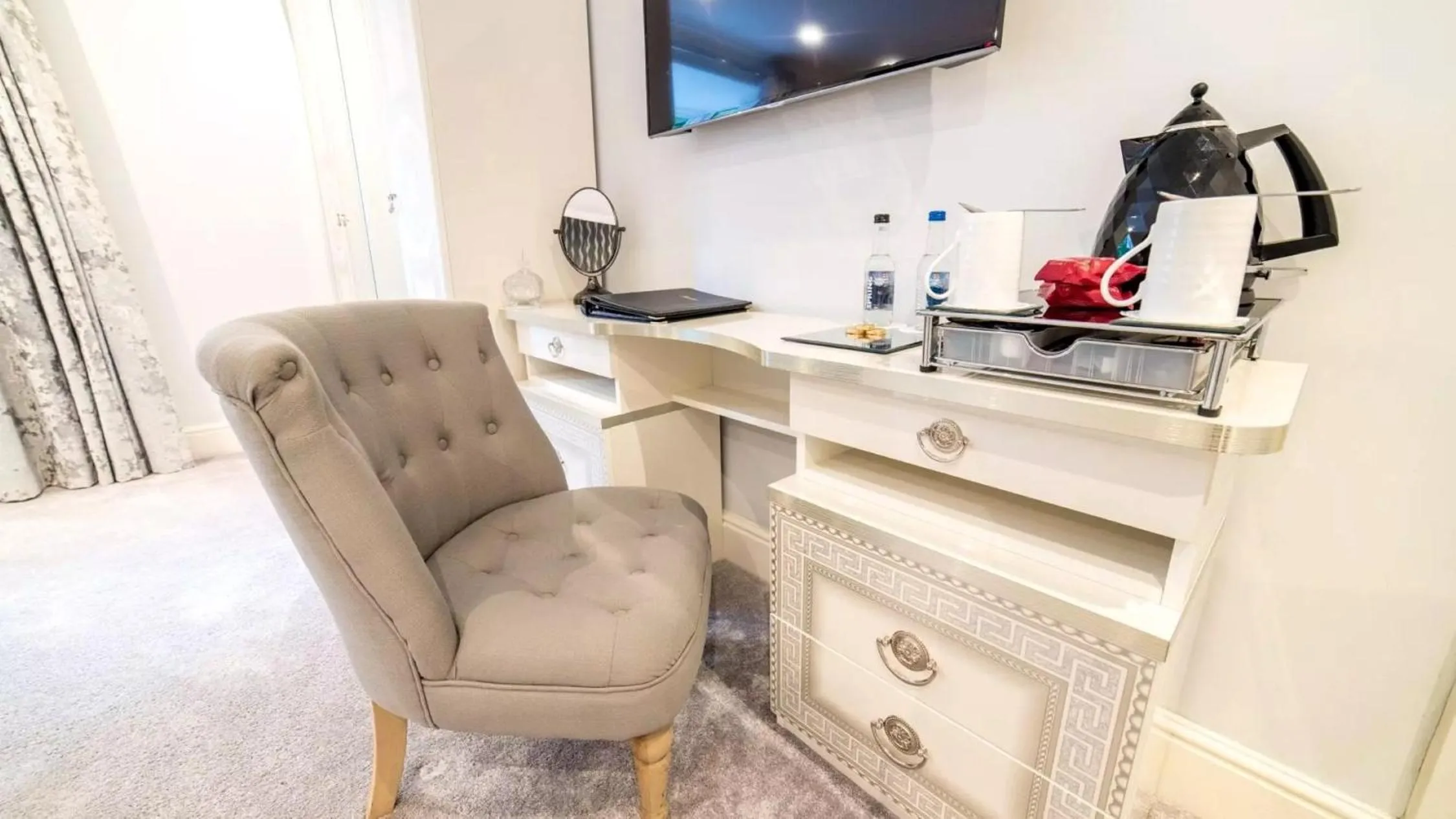 Bedroom in Derby Manor