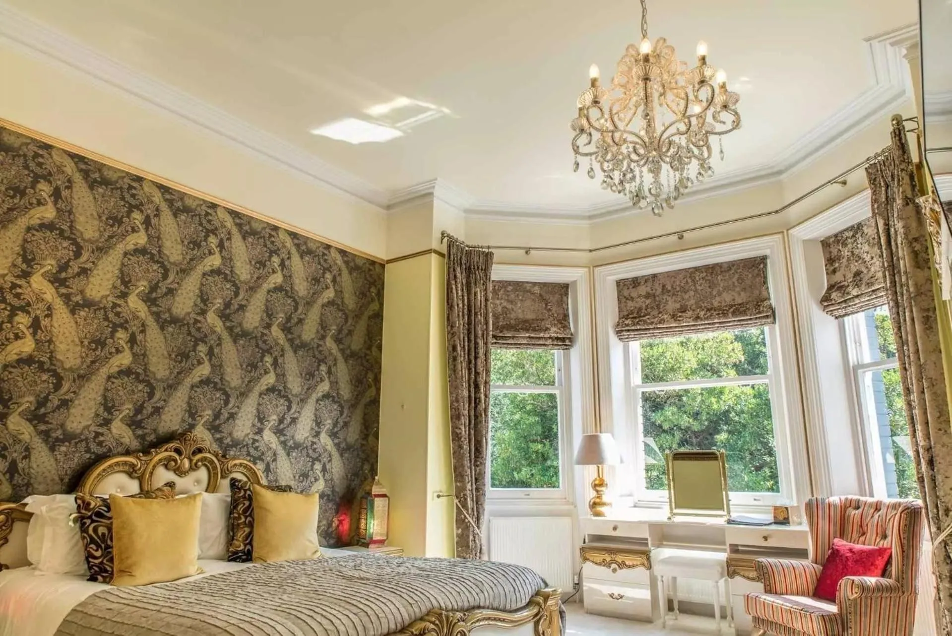 Bedroom, Bed in Derby Manor