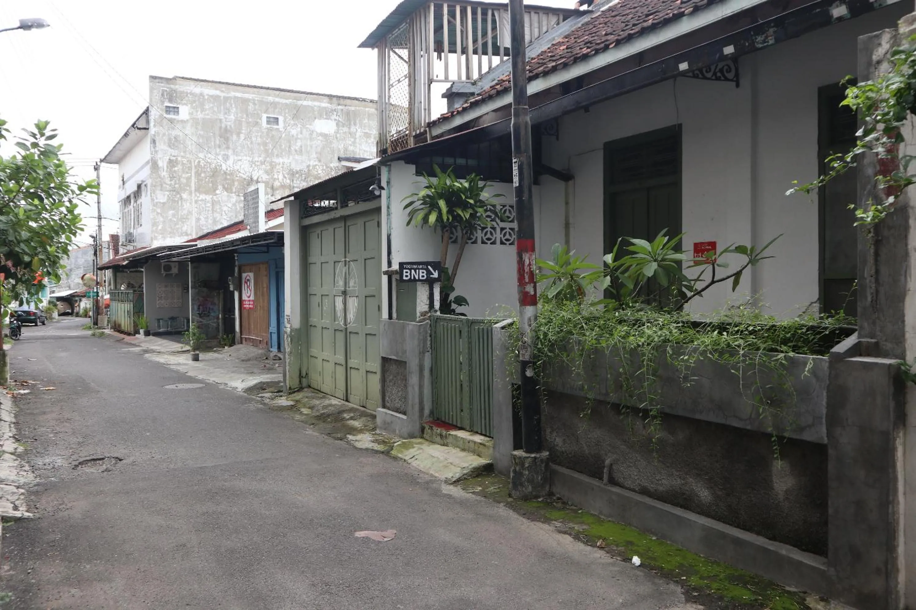 Property building in Yogyakarta BnB Malioboro