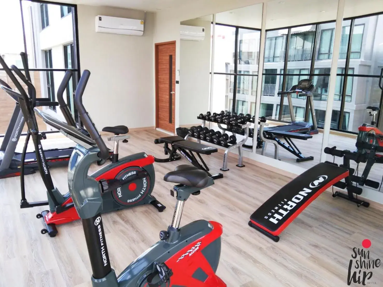 Fitness centre/facilities in Sunshine Hip Hotel Fitness centre/facilities in Sunshine Hip Hotel