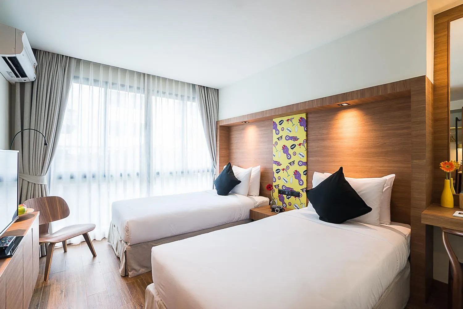 Bed in Sunshine Hip Hotel