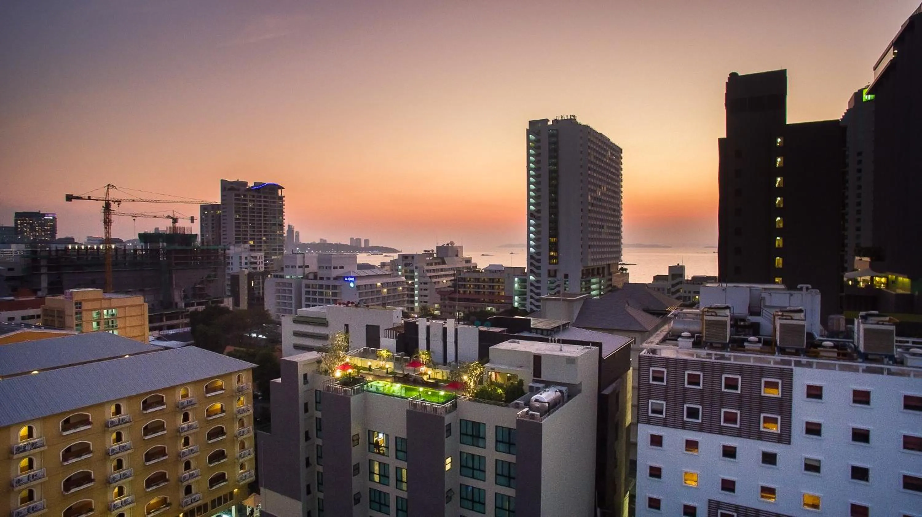 City view in Sunshine Hip Hotel