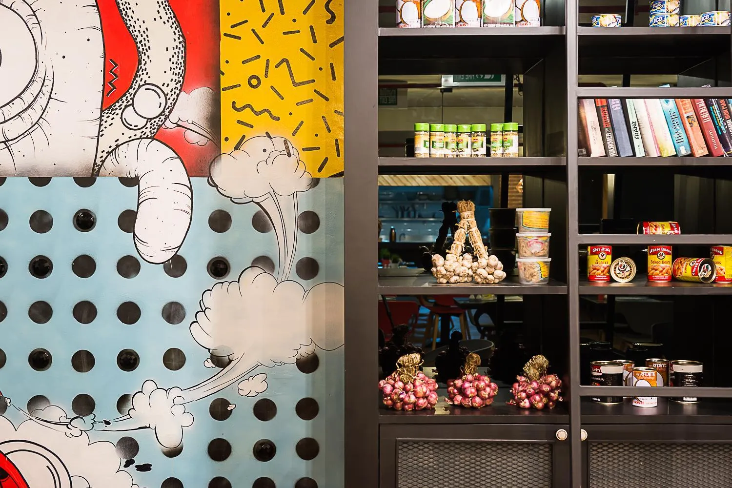 Food in Sunshine Hip Hotel