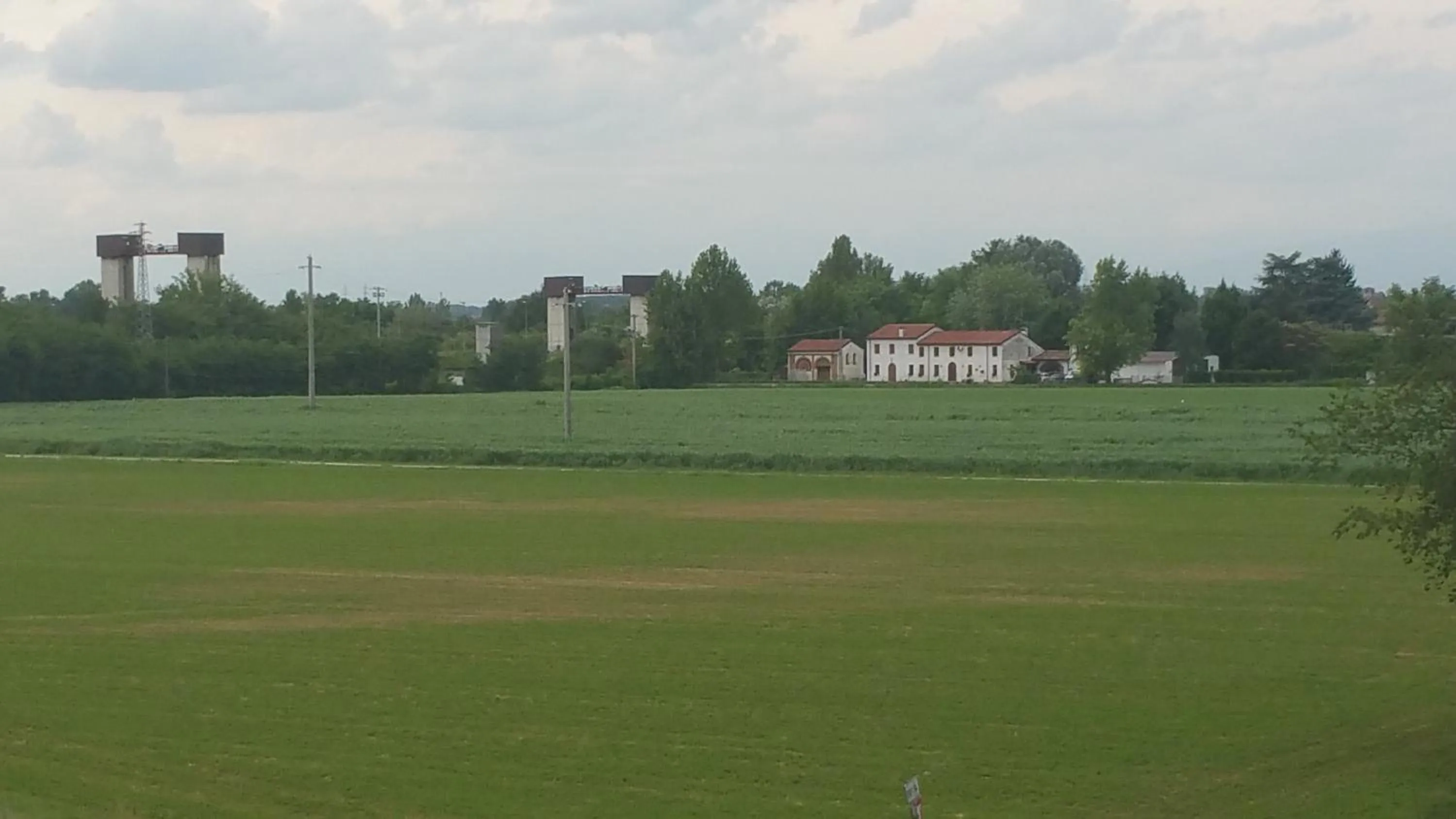 Property building in La Casa Delle Rondini