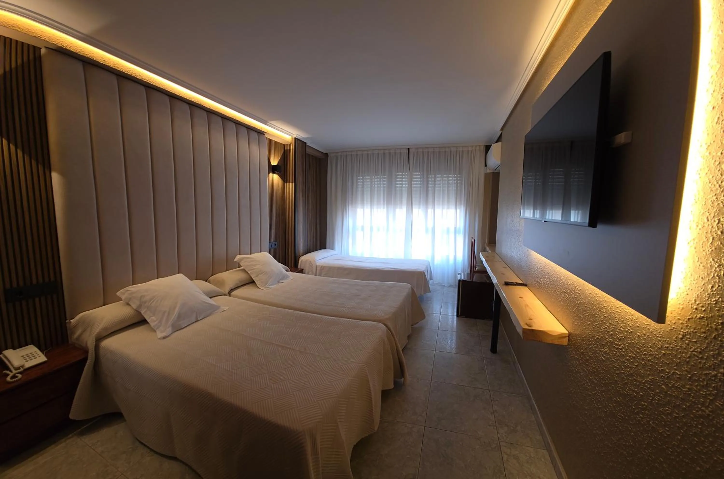 Photo of the whole room, Bed in Hotel Gala