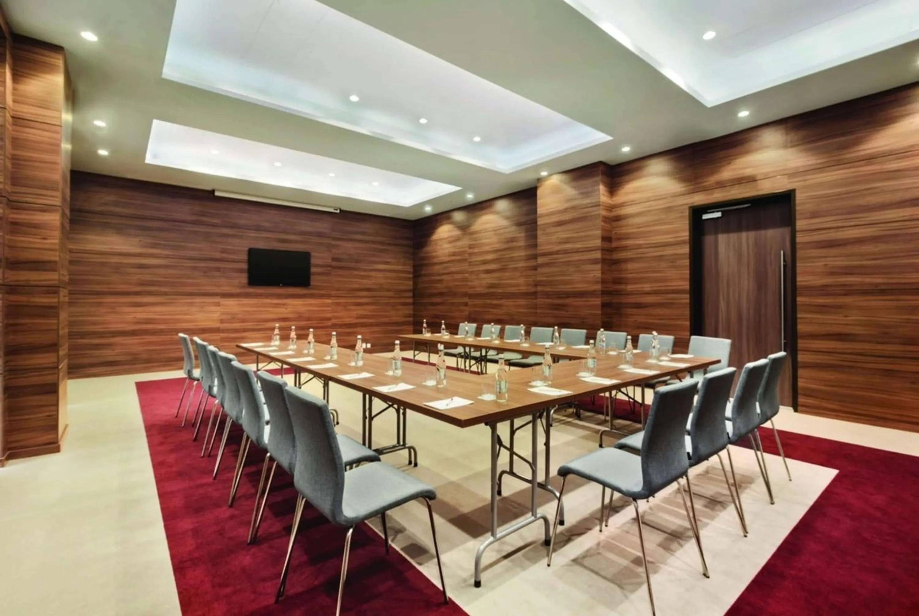 Meeting/conference room in Ramada Plaza Craiova