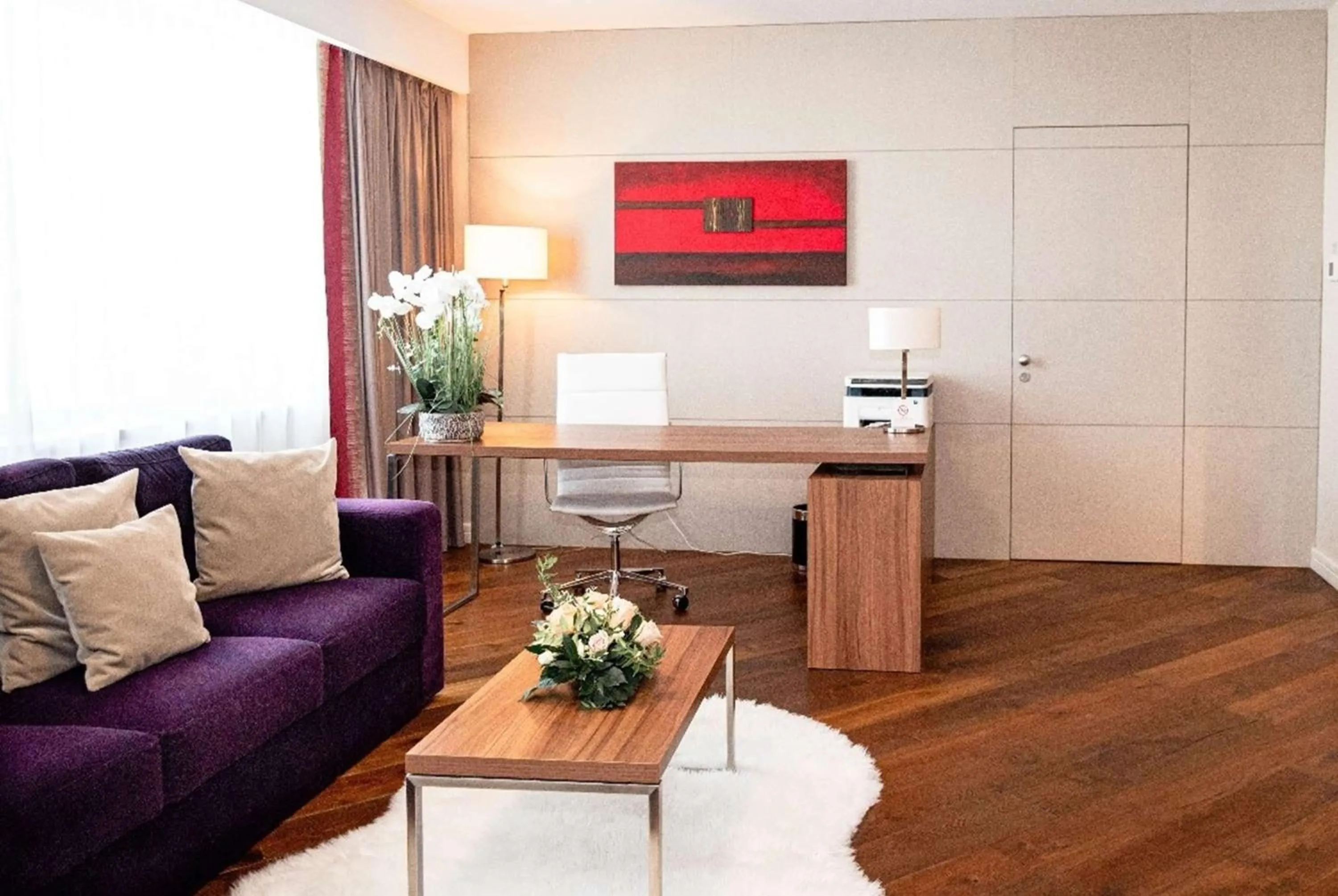 Photo of the whole room in Ramada Plaza Craiova