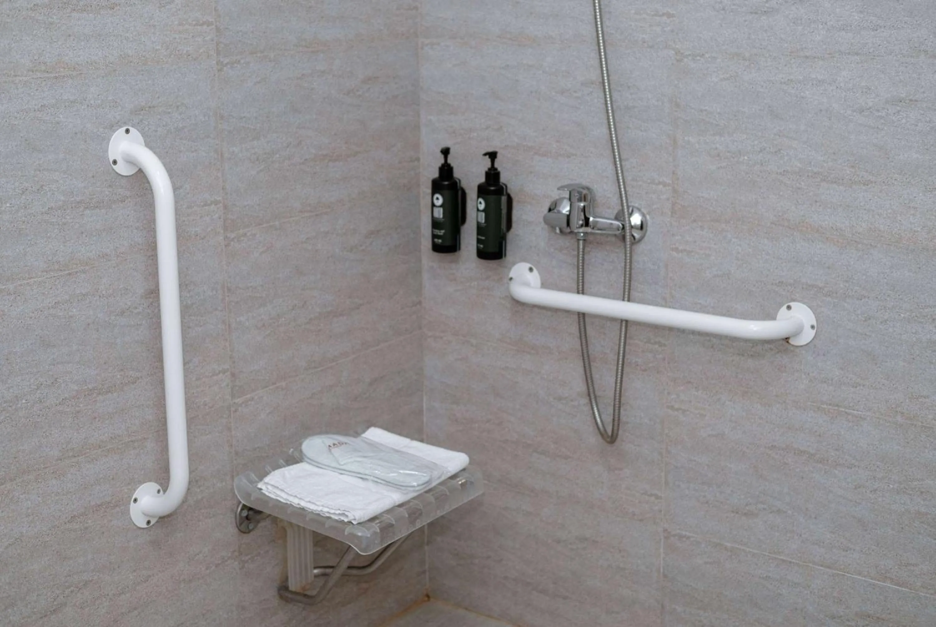 TV and multimedia in Ramada Plaza Craiova