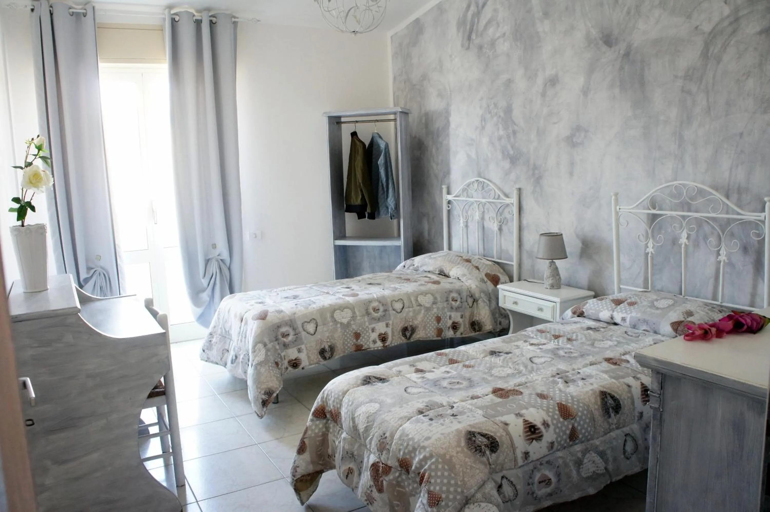 Bed in Bouganville