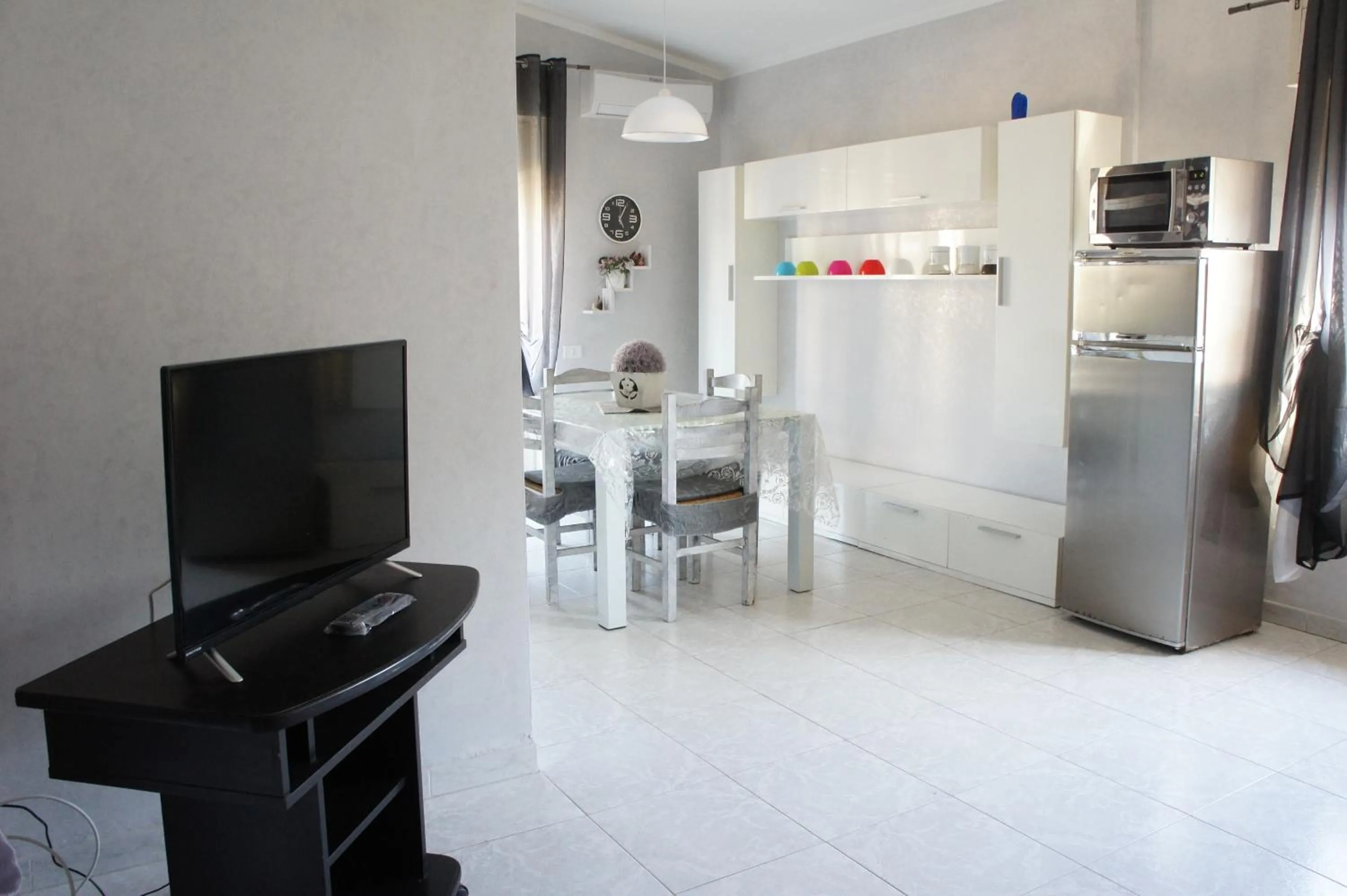 TV and multimedia in Bouganville