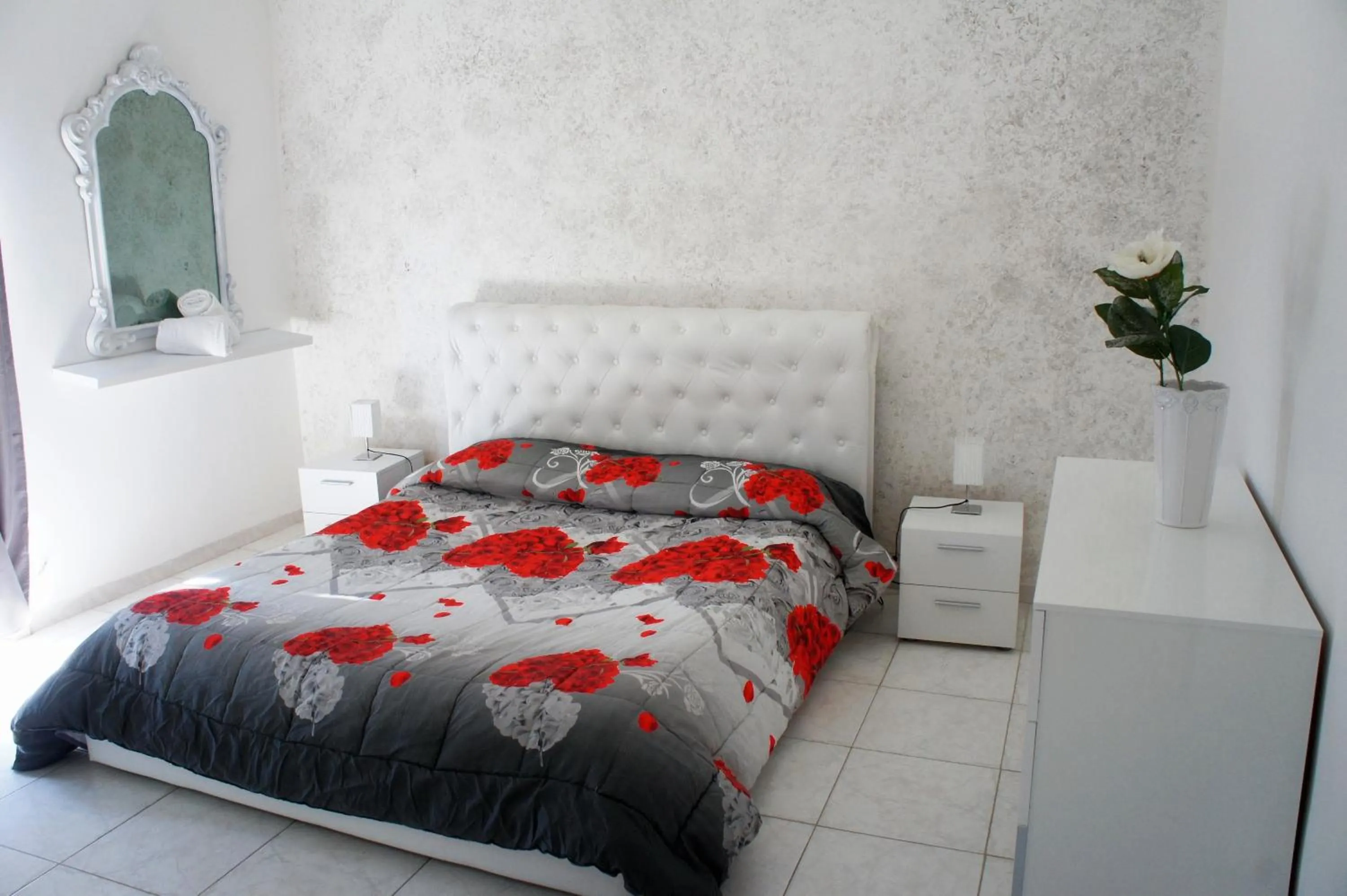 Bed in Bouganville