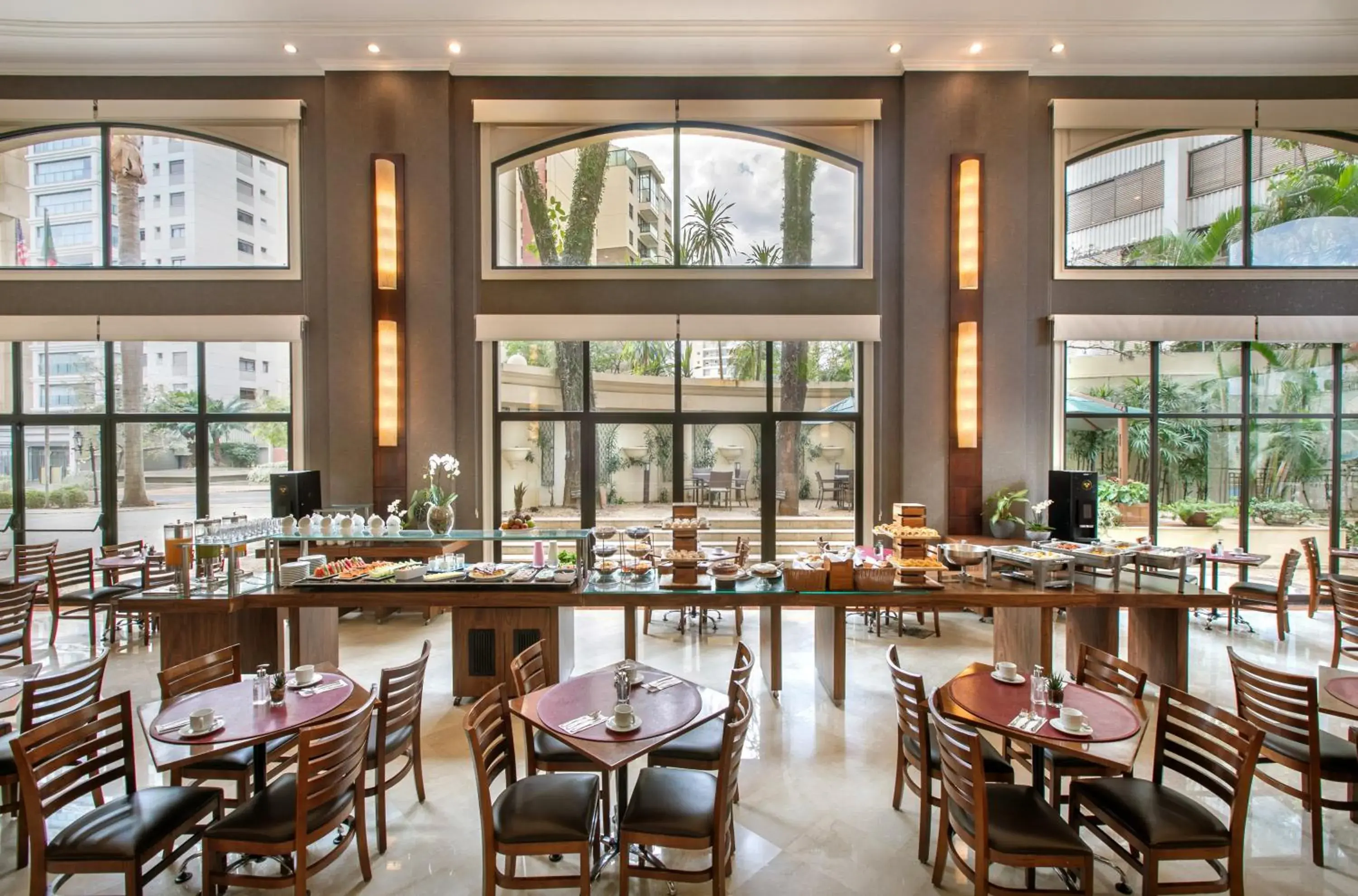 Breakfast in Meliá Campinas Breakfast in Meliá Campinas