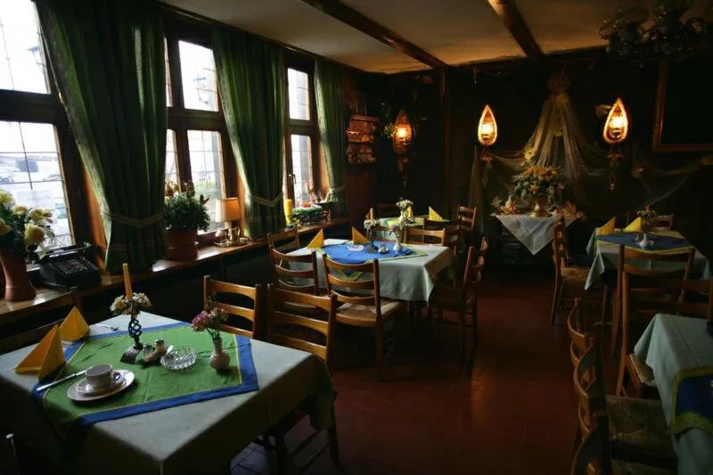 Restaurant/places to eat in Haus Wessel