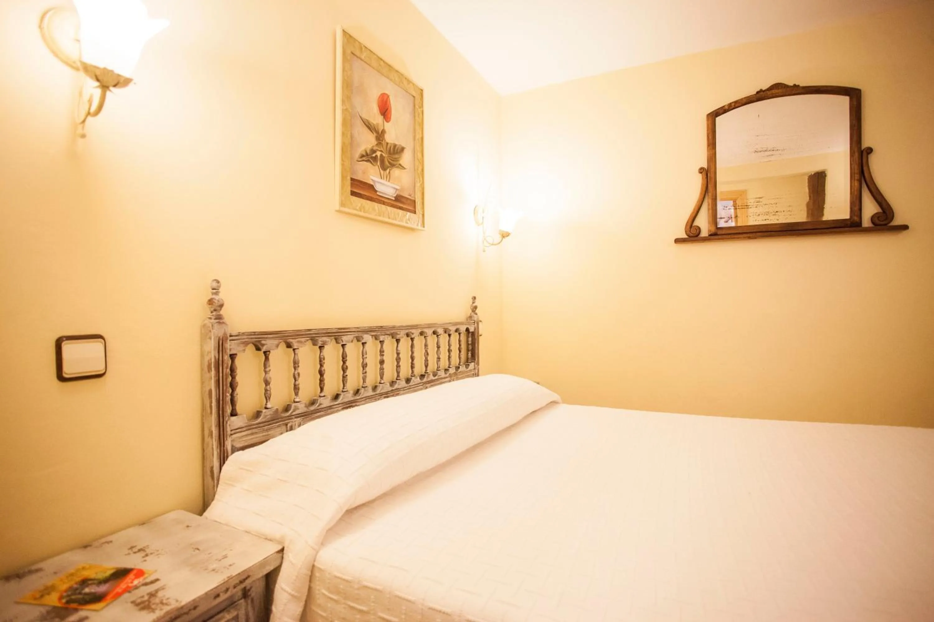 Bed in Hostal Castilla