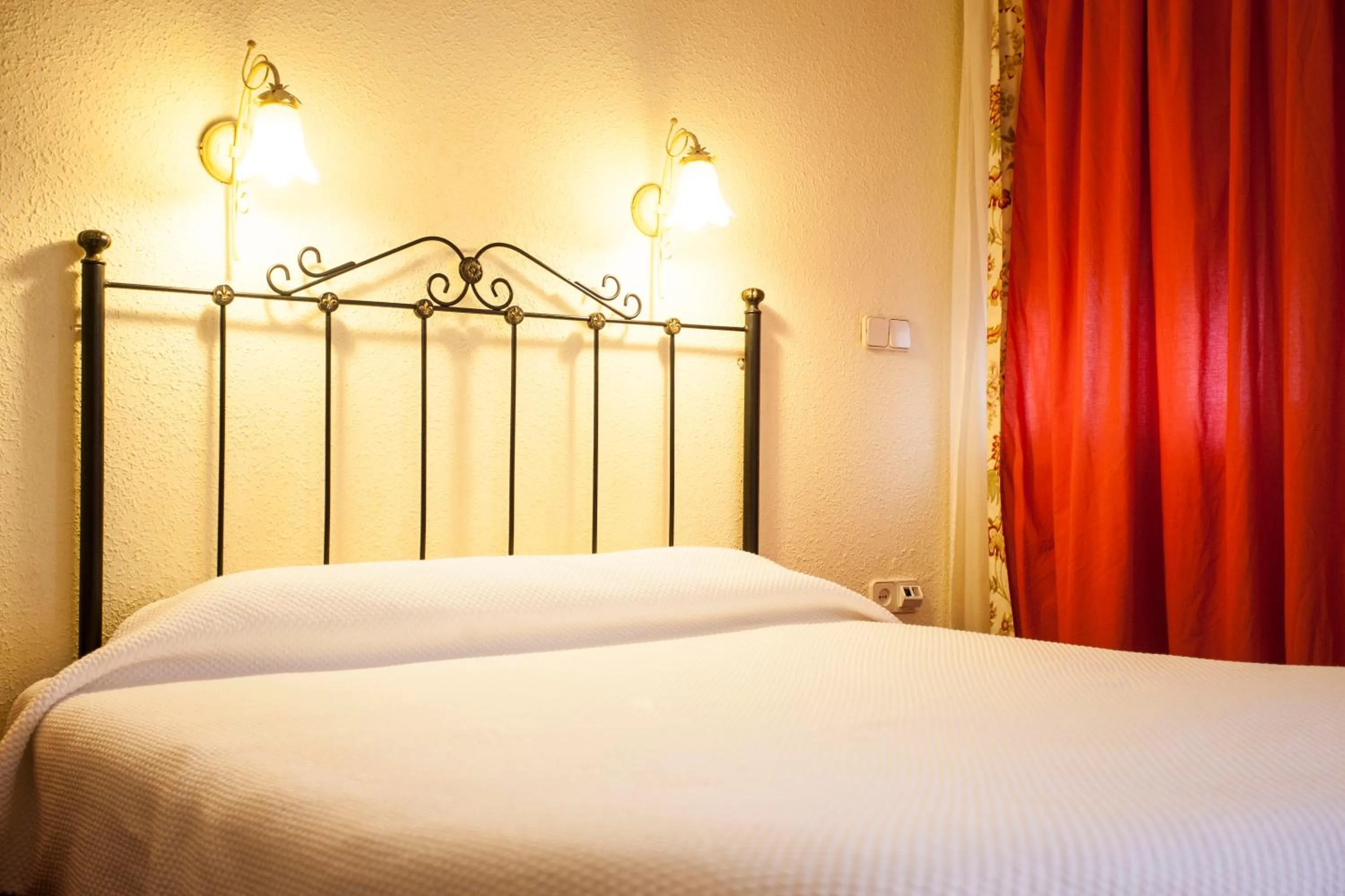 Bed in Hostal Castilla