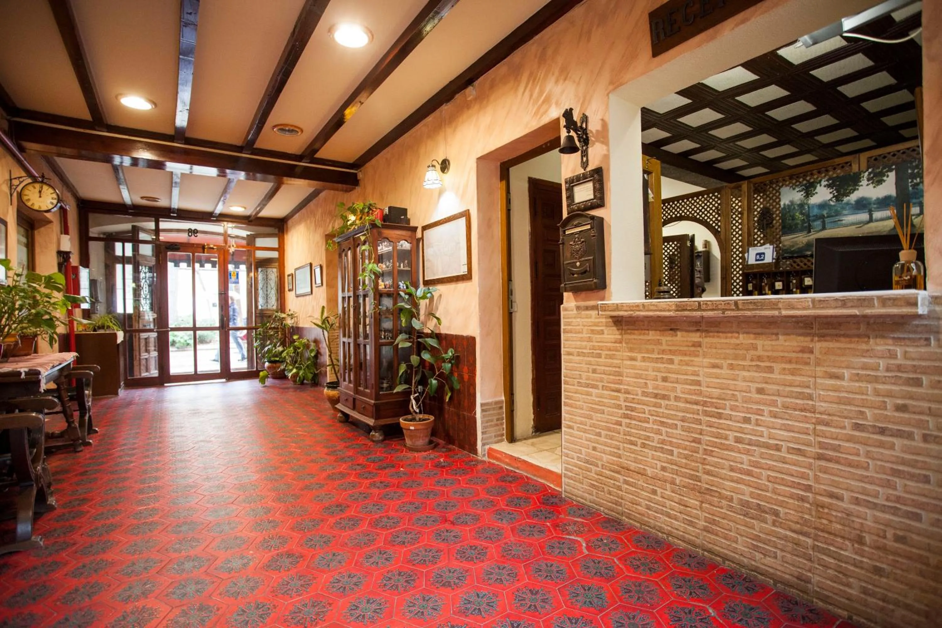 Lobby or reception in Hostal Castilla