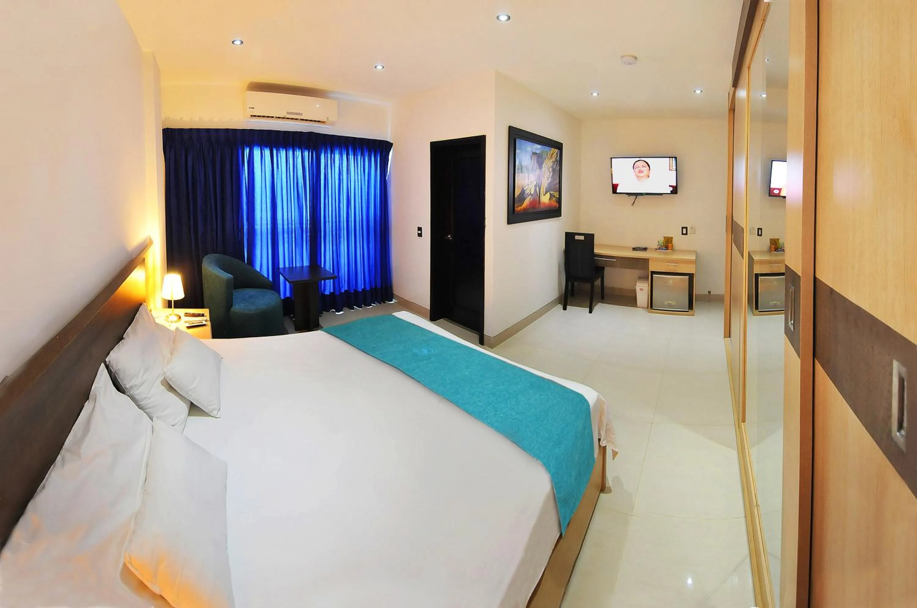 Bedroom, Bed in Hotel Campestre El Cisne