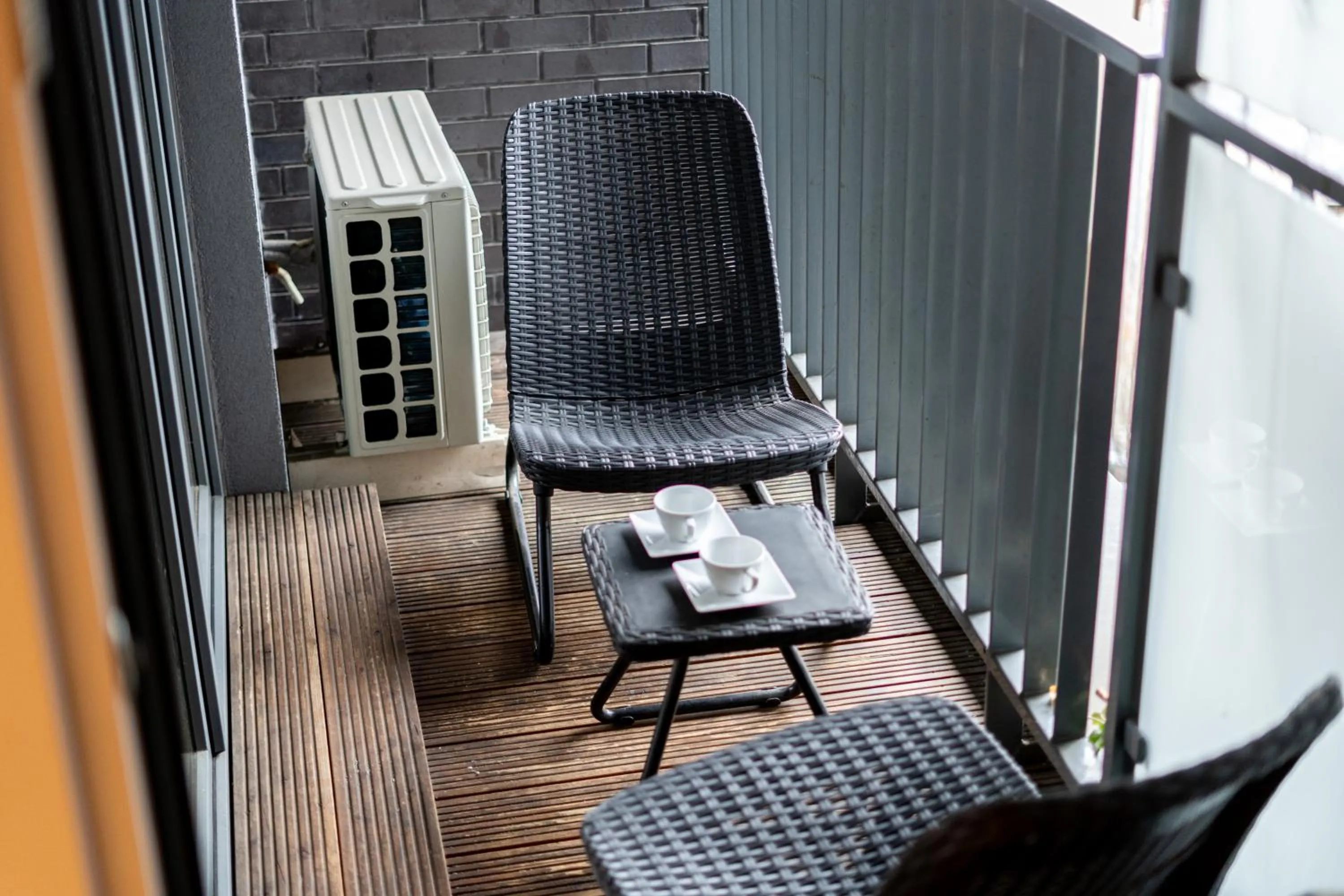 Seating area in Diamonds Apartment