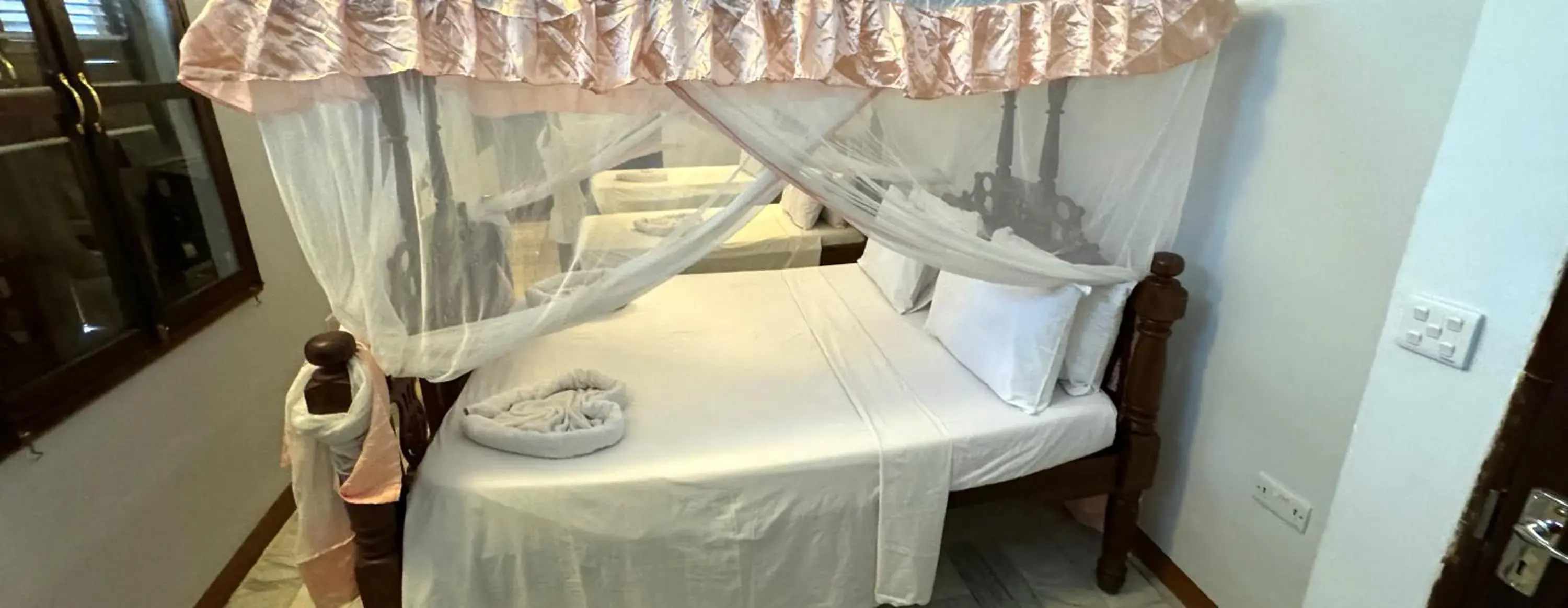 Bedroom, Bed in Princess Salme Inn Bedroom, Bed in Princess Salme Inn