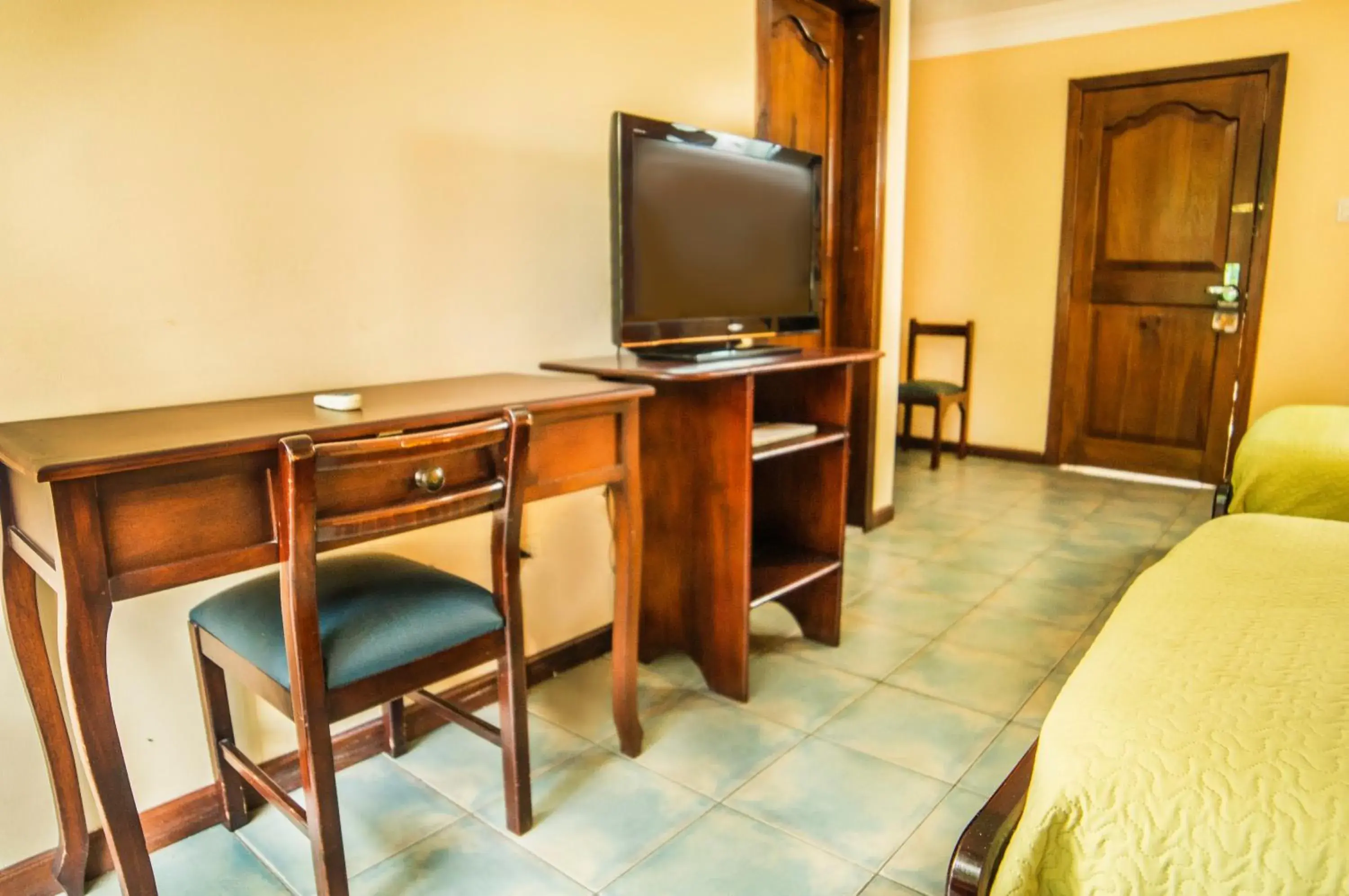 Superior Double or Twin Room - single occupancy in Hotel El Auca Superior Double or Twin Room - single occupancy in Hotel El Auca