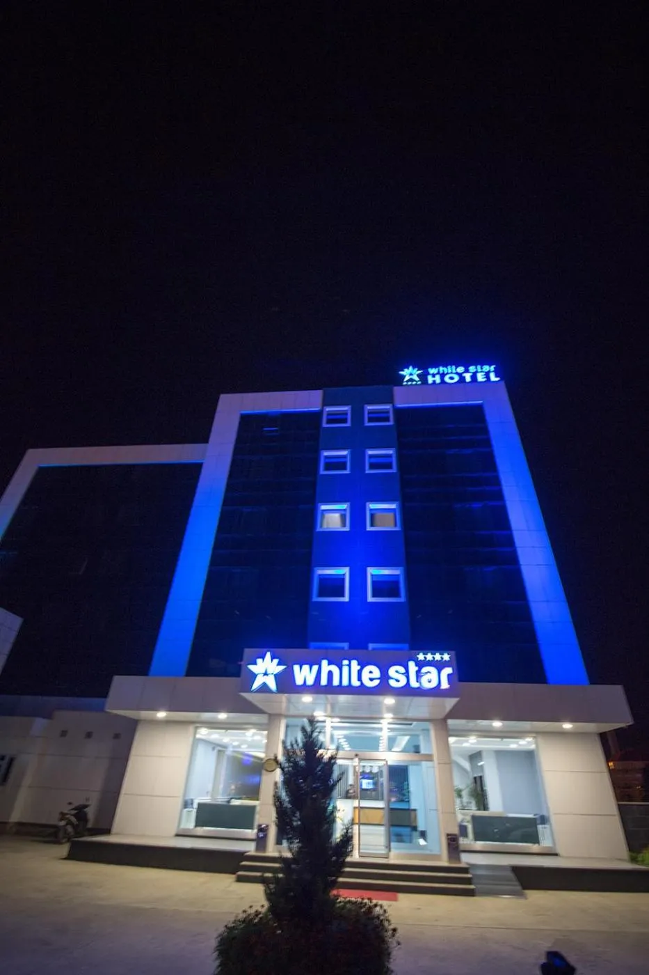 Property building in White Star Hotel