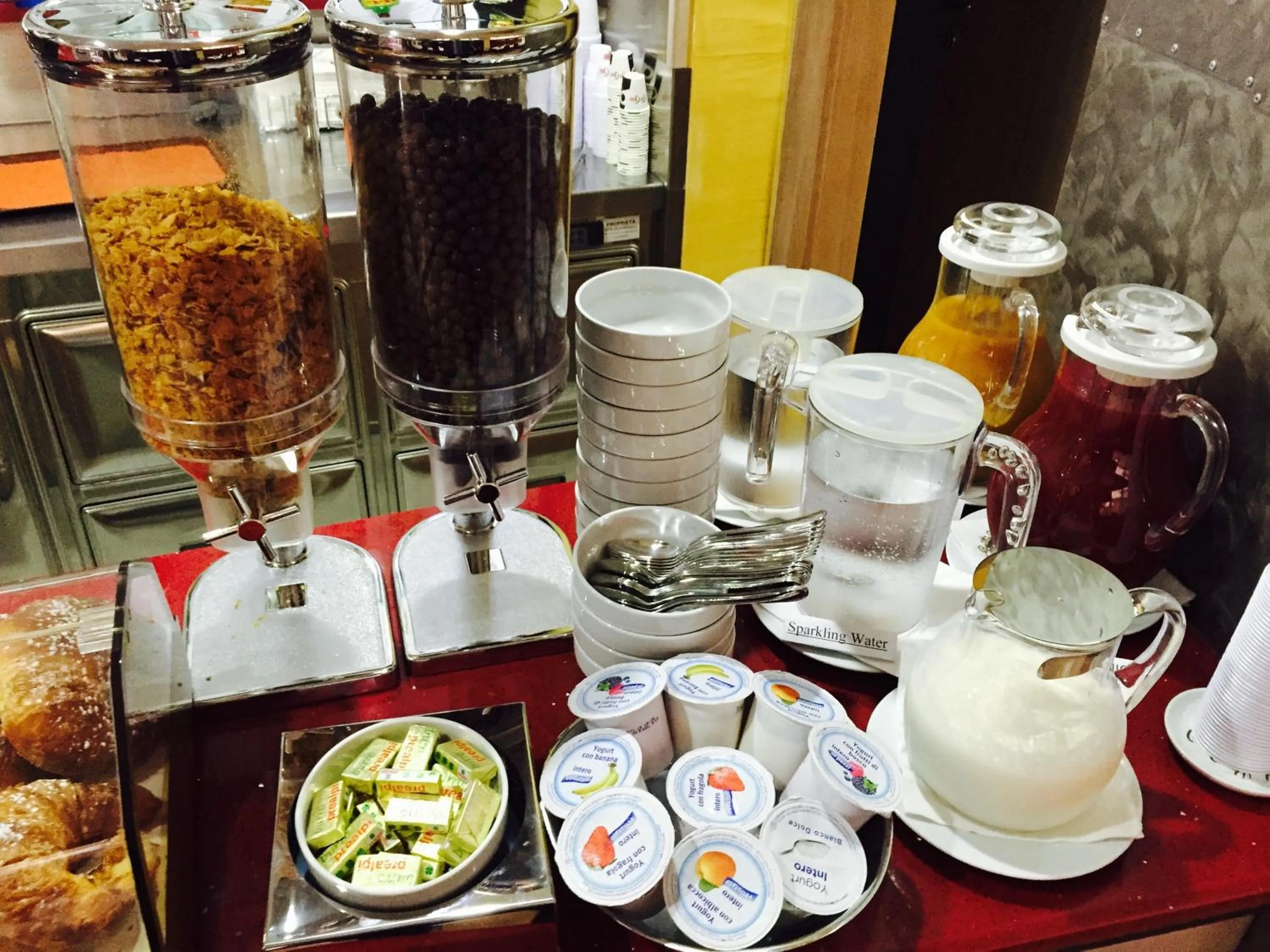 Food and drinks in Hotel Cristal Eboli