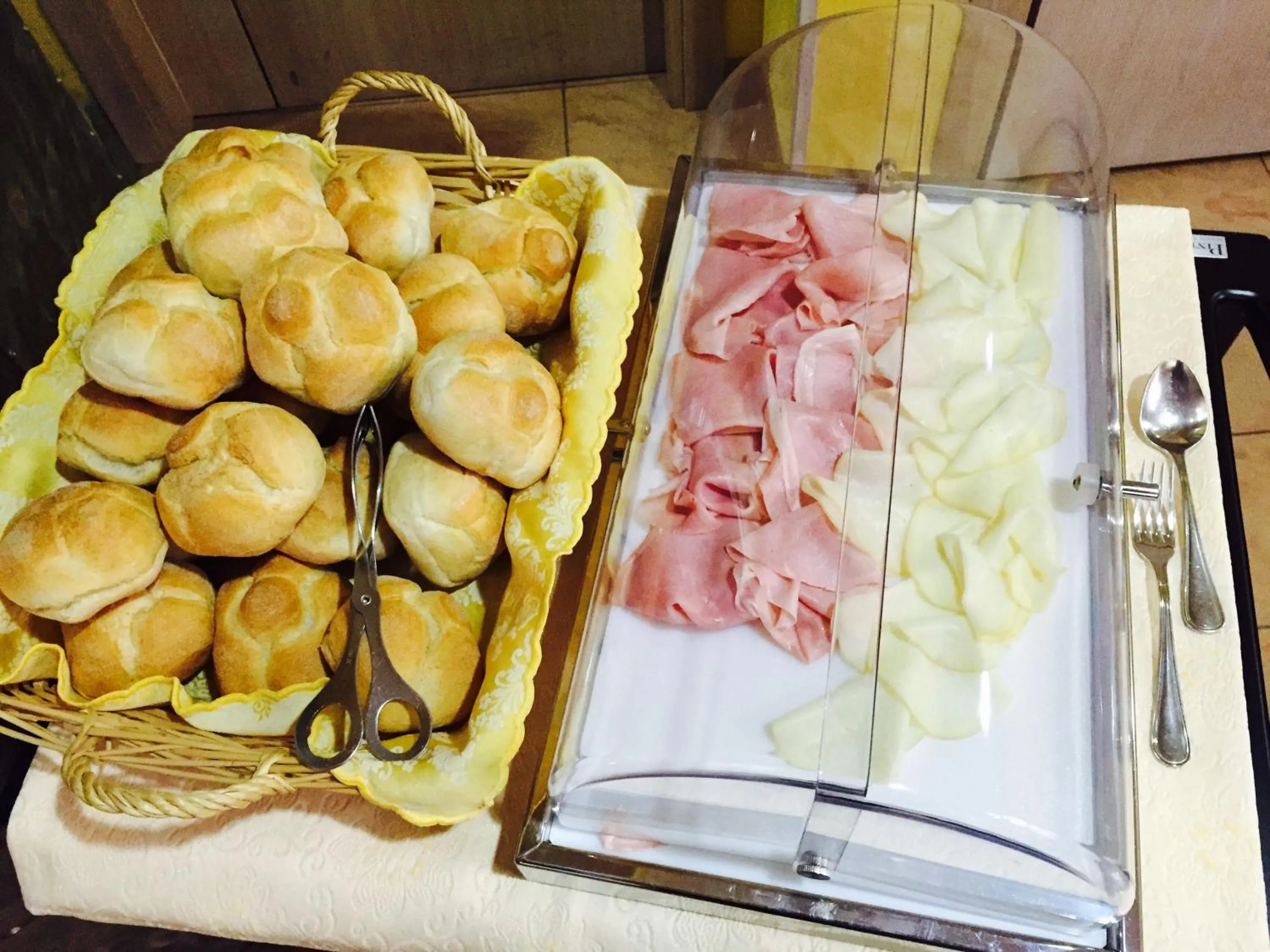 Food and drinks in Hotel Cristal Eboli