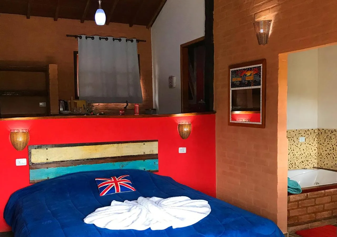 Photo of the whole room, Bed in Pousada Cabanas no Mundo