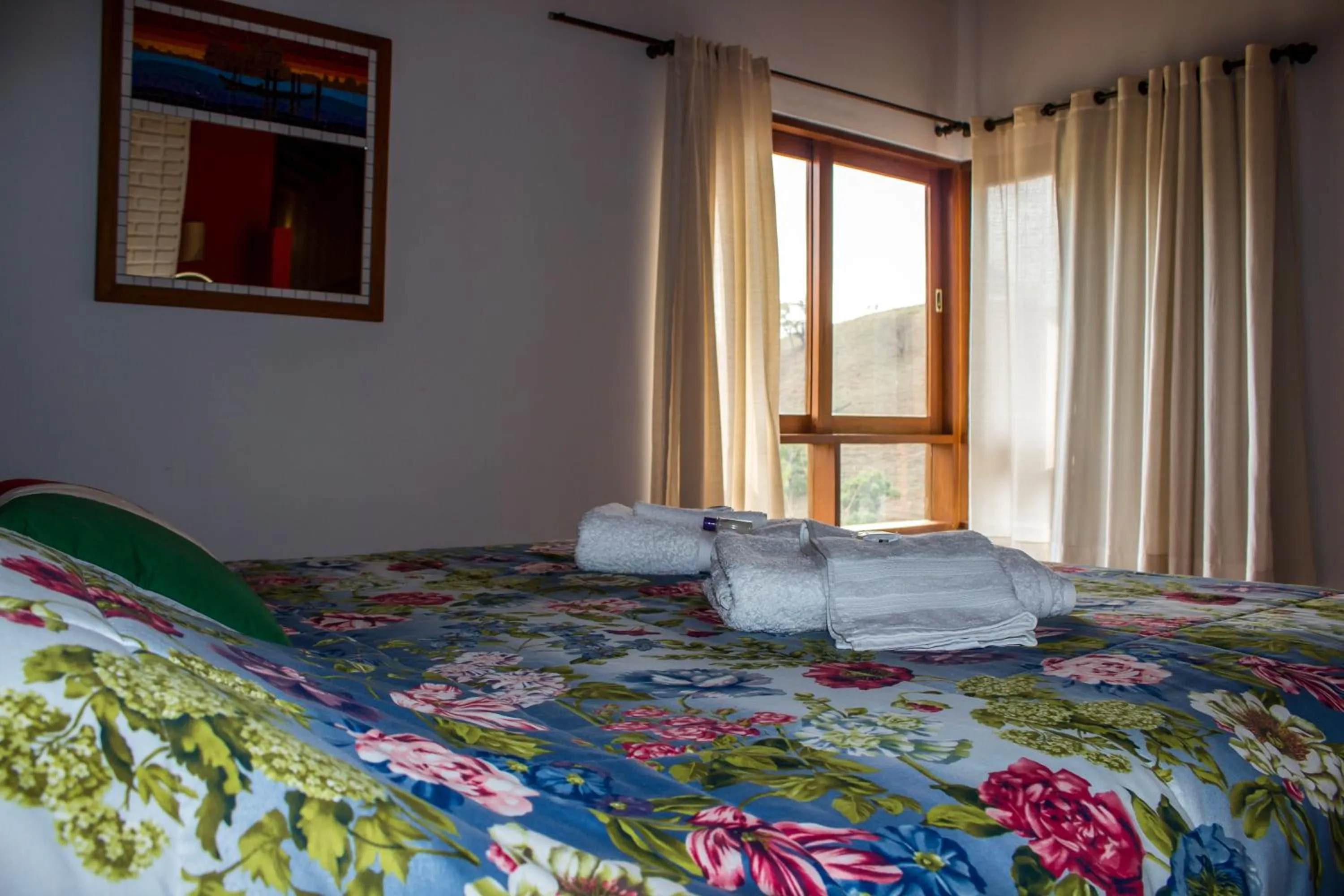 Photo of the whole room, Bed in Pousada Cabanas no Mundo