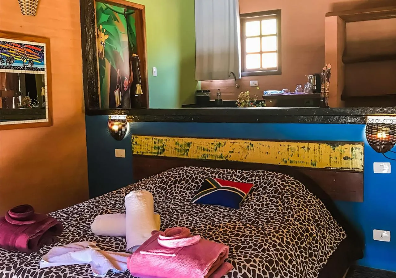 Photo of the whole room, Bed in Pousada Cabanas no Mundo