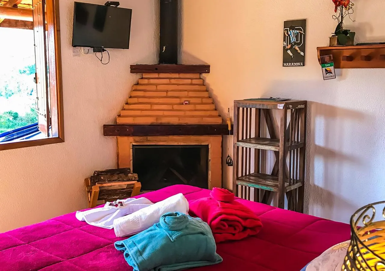 Photo of the whole room, Bed in Pousada Cabanas no Mundo