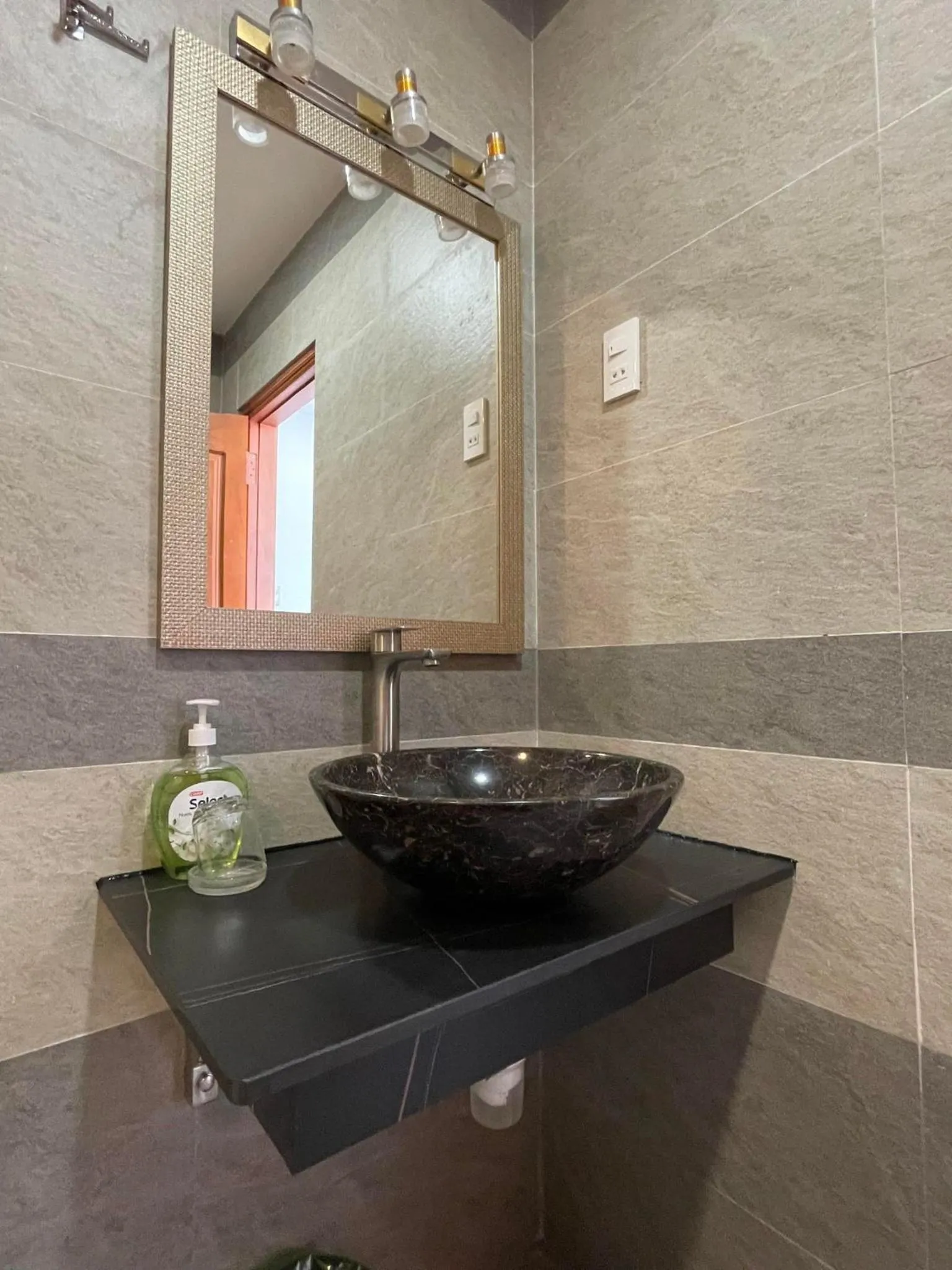 bidet in Y Linh Hotel