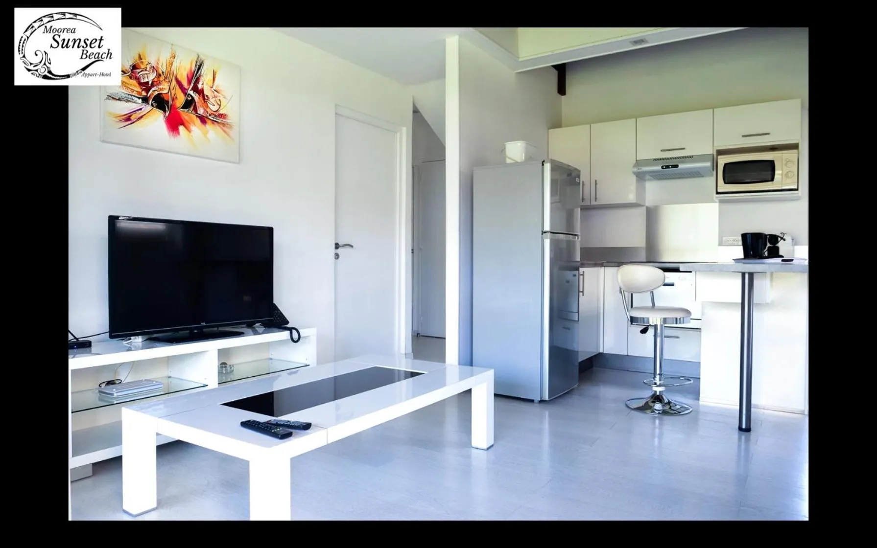 TV and multimedia in Moorea Sunset Beach