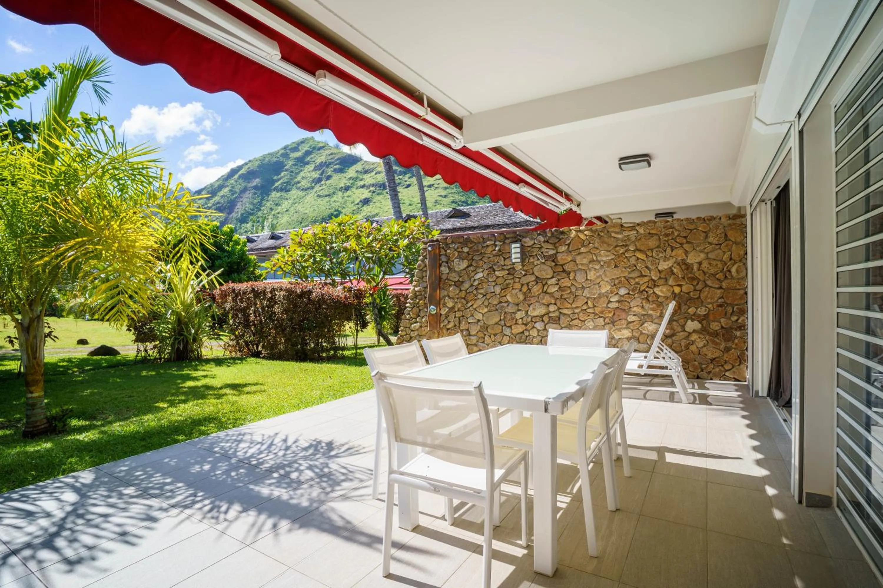 Patio in Moorea Sunset Beach
