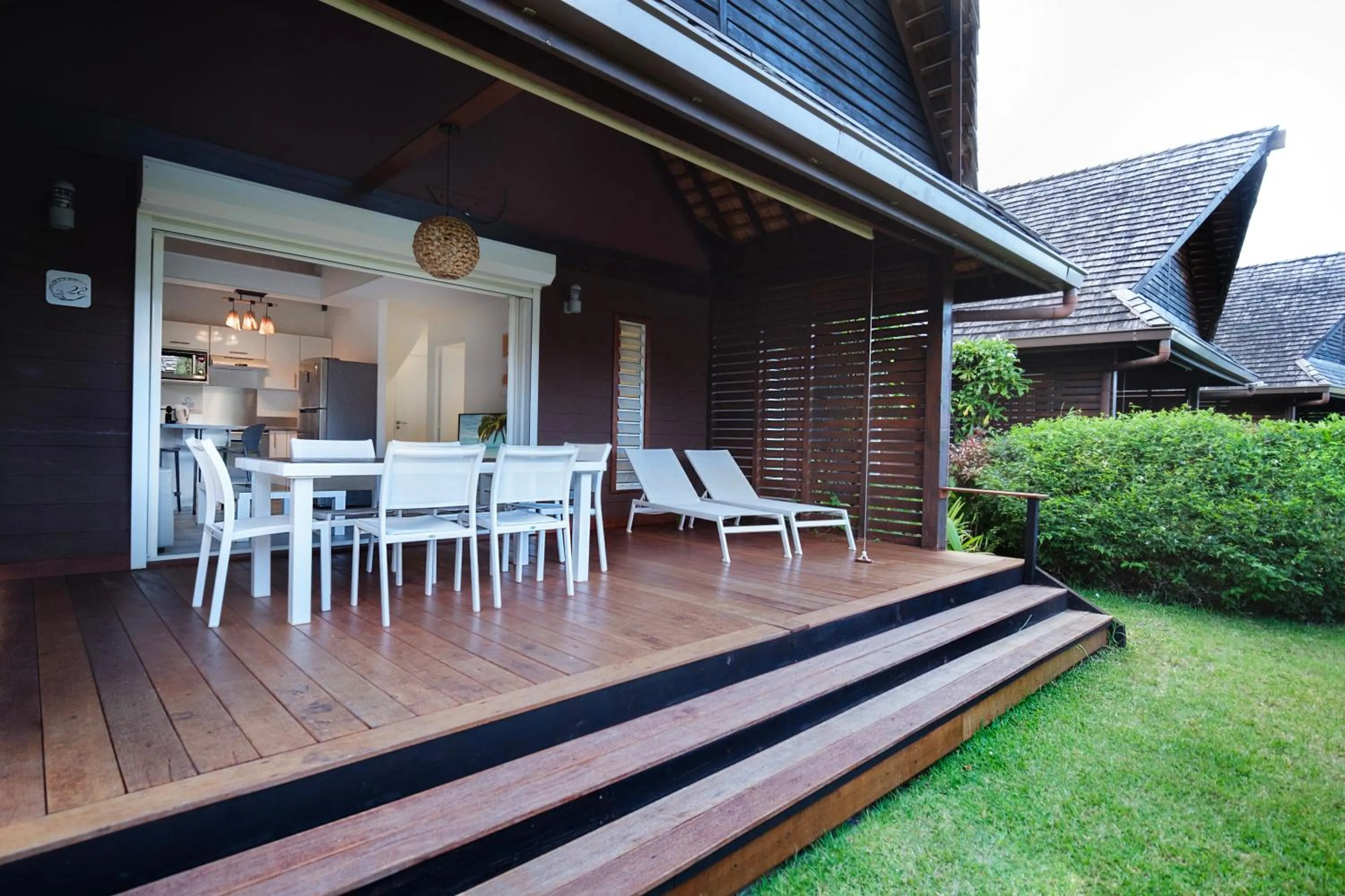 Patio in Moorea Sunset Beach