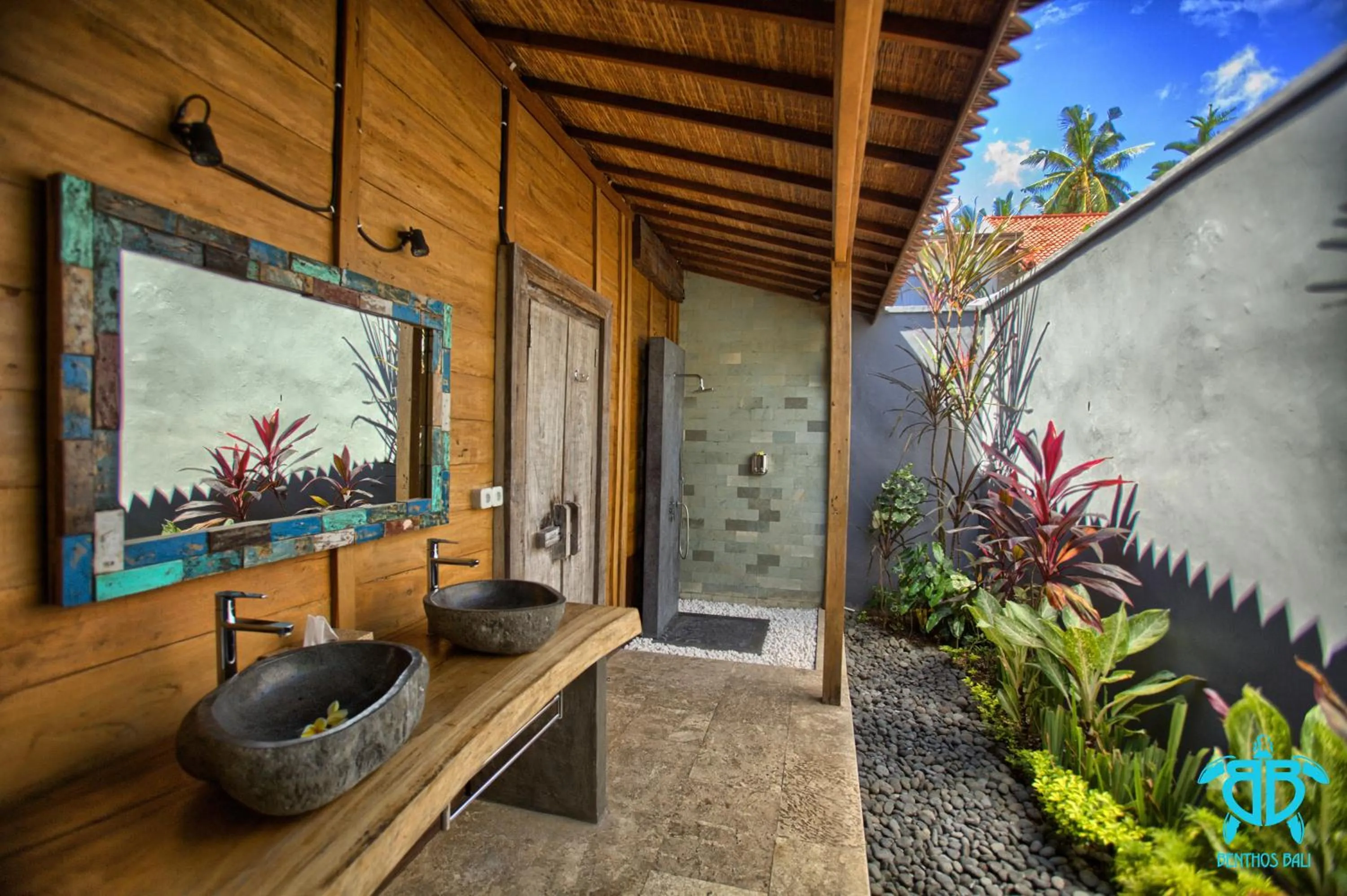 Benthos Bali Dive Resort