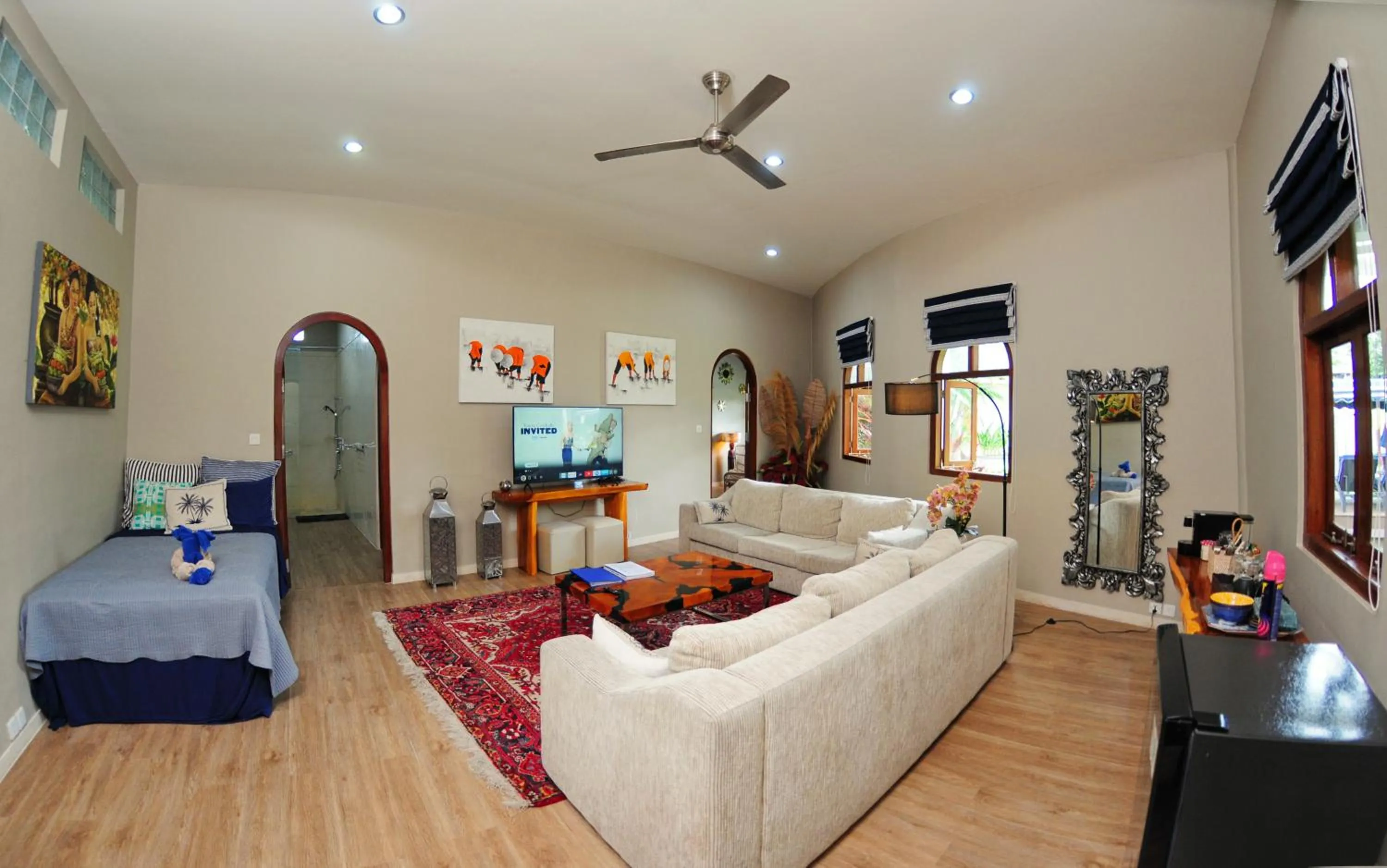 TV and multimedia in Villa Costa Plenty