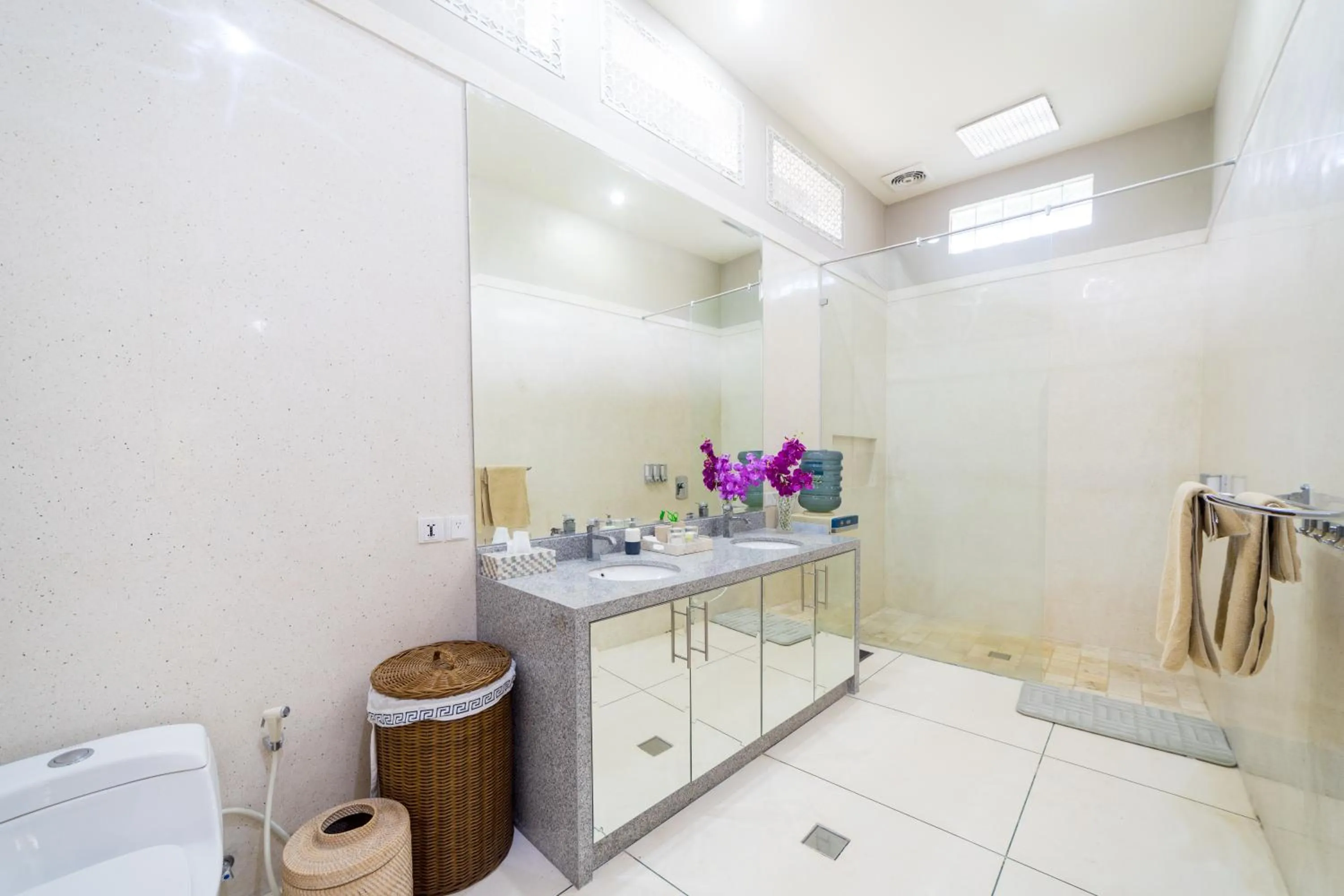 Shower in Villa Costa Plenty